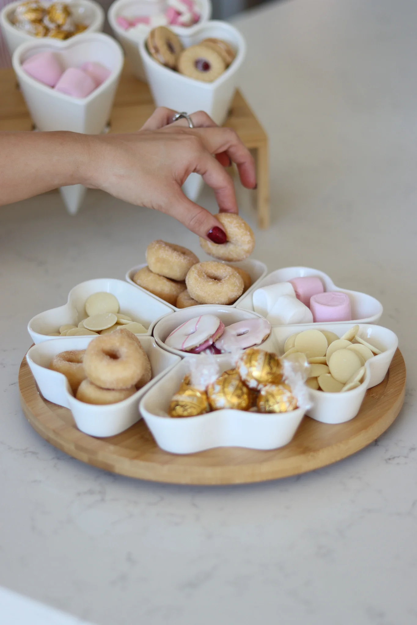 7 Pc Lazy Susan Heart Snacking Station - Natural