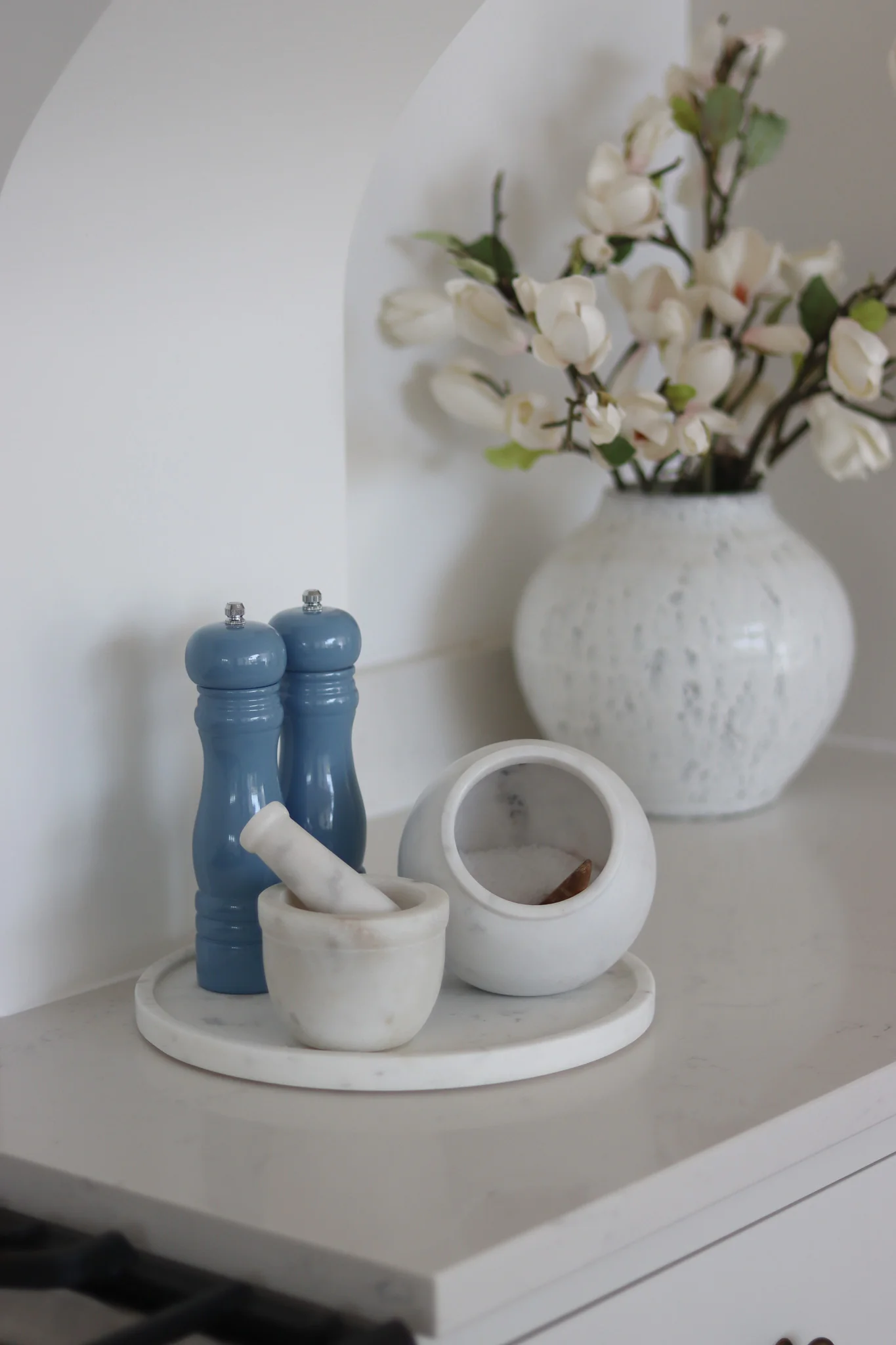 Blue Salt & Pepper Mills - Classic Design - Image 4