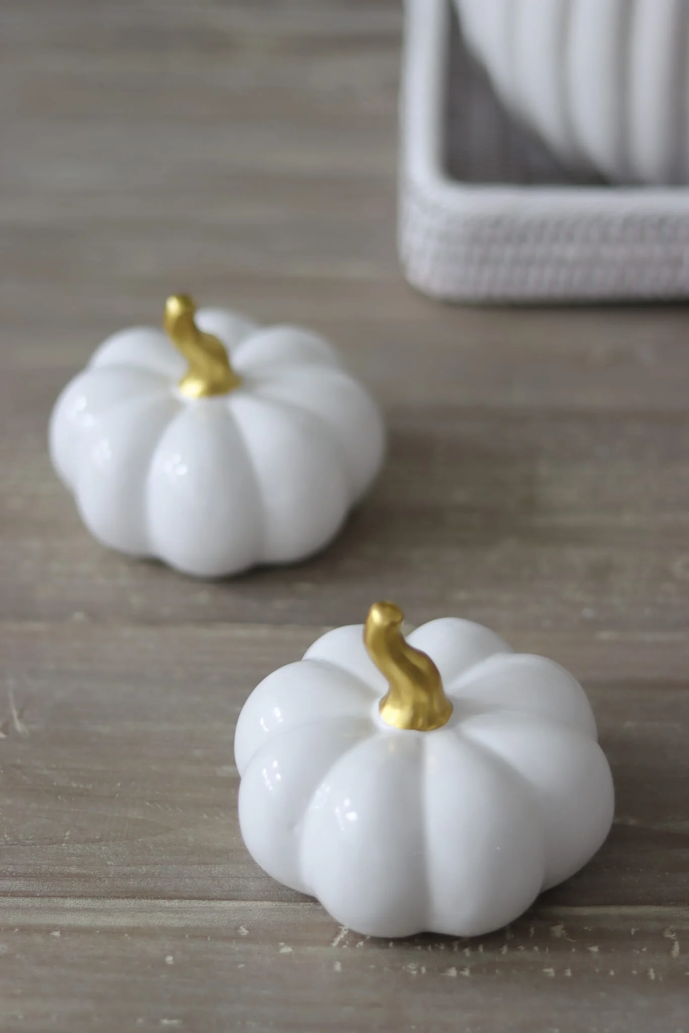 Ceramic Pumpkin White/Gold - Medium 2PC - Image 2
