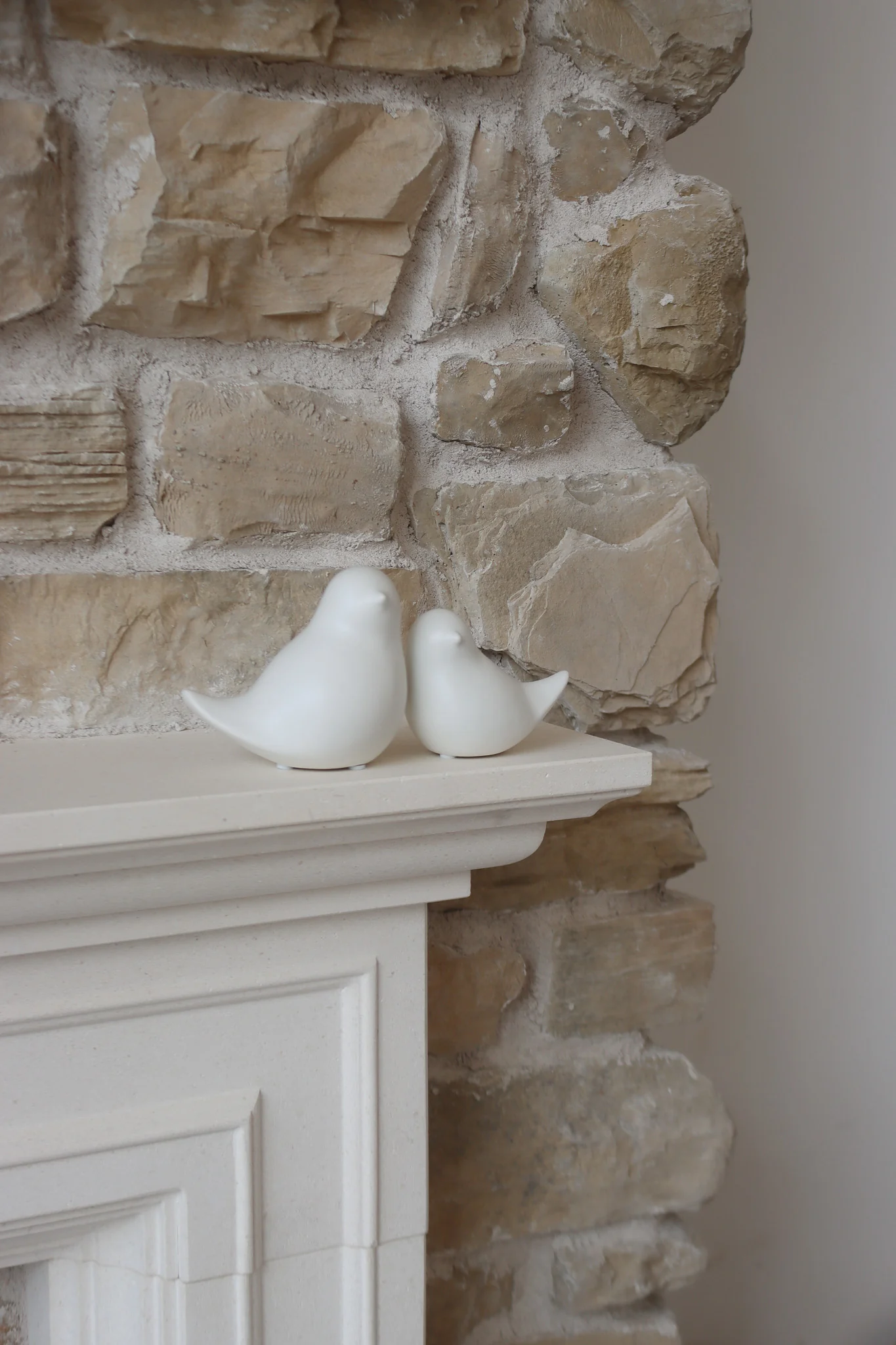Set of 2 Ceramic Birds - Image 3