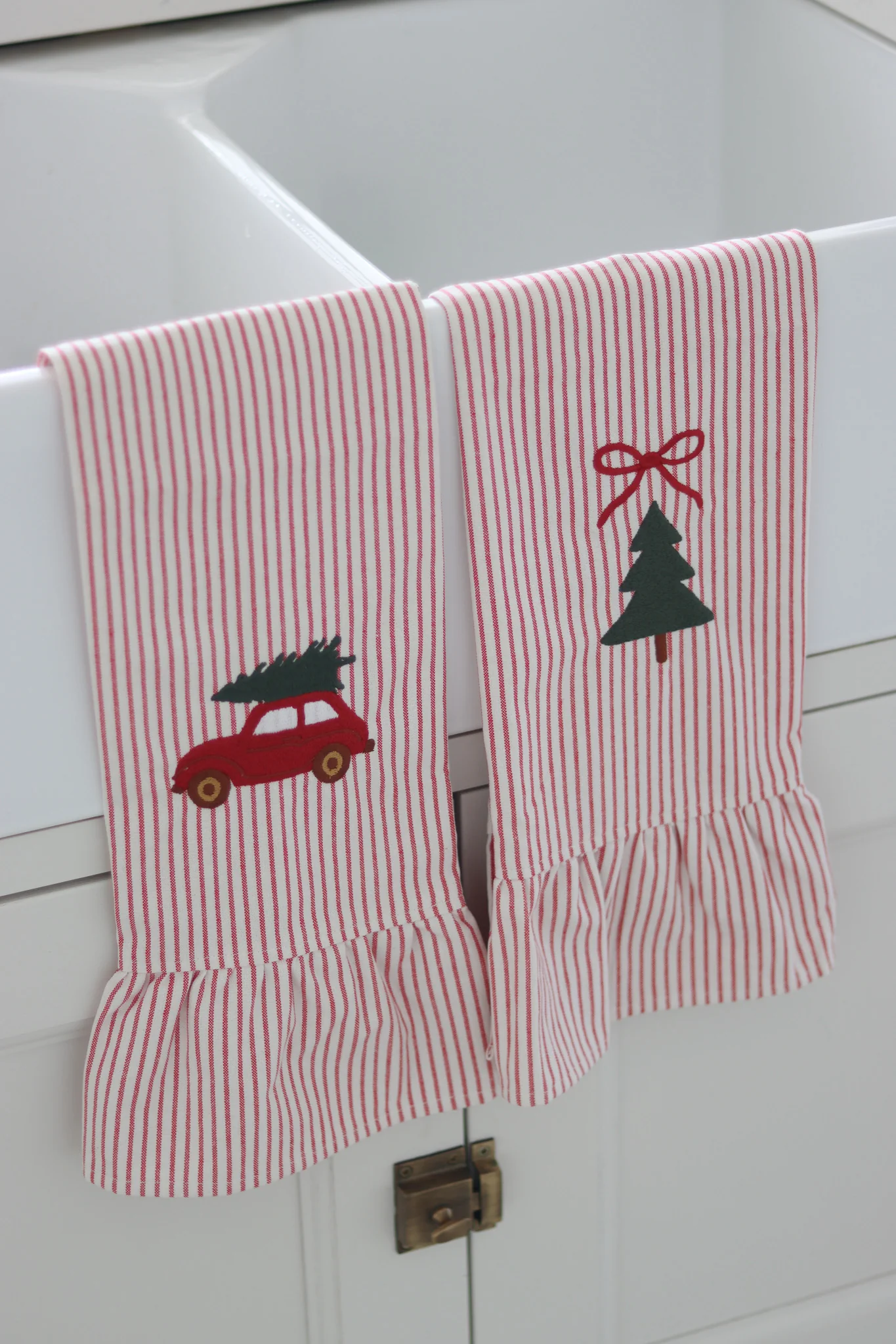 Set of 2 Christmas Tea Towels - Image 5