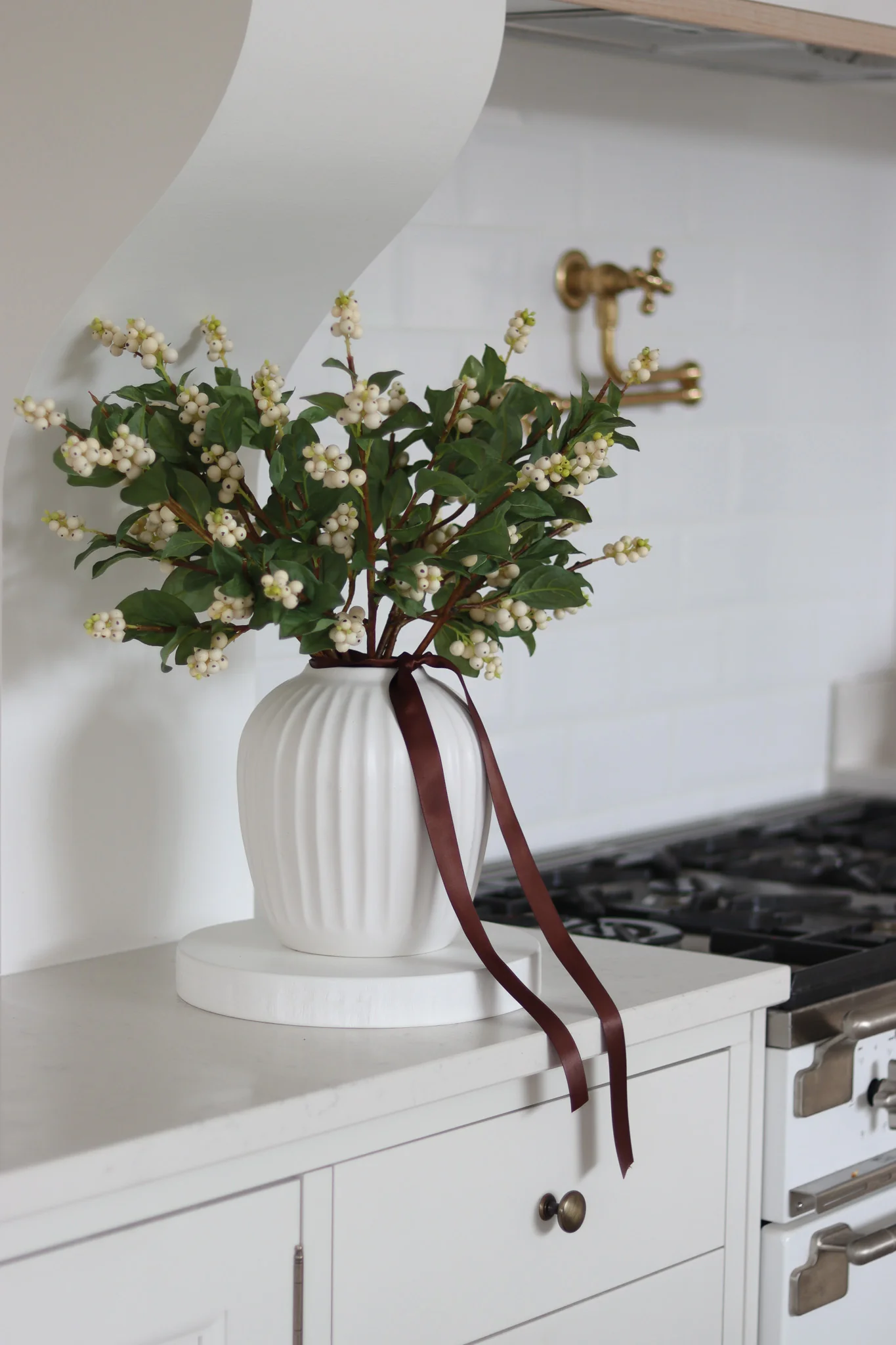Chunky Paulownia Display Board - White - Image 4