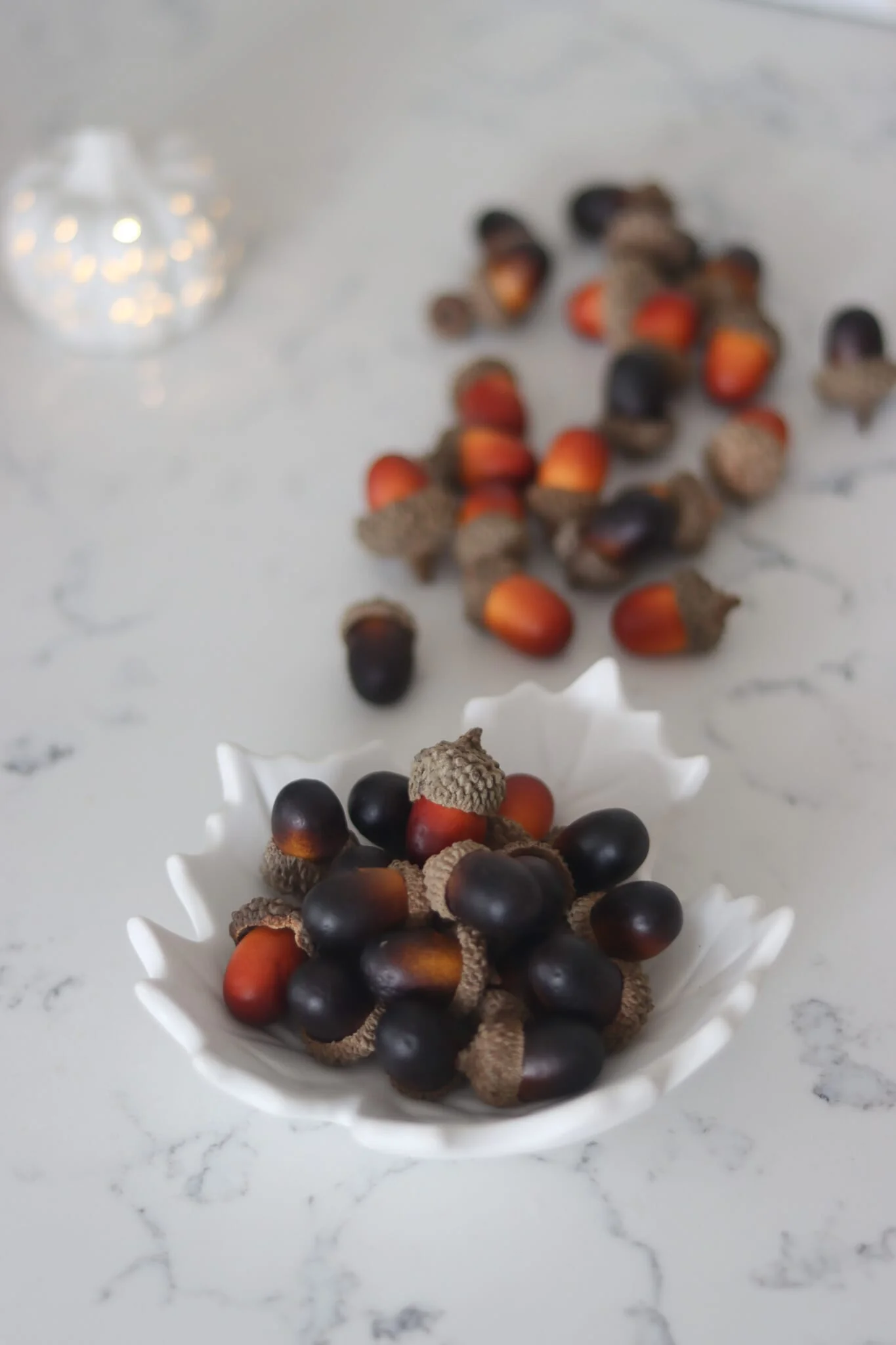 Decorative Acorns - 100pc - Image 2