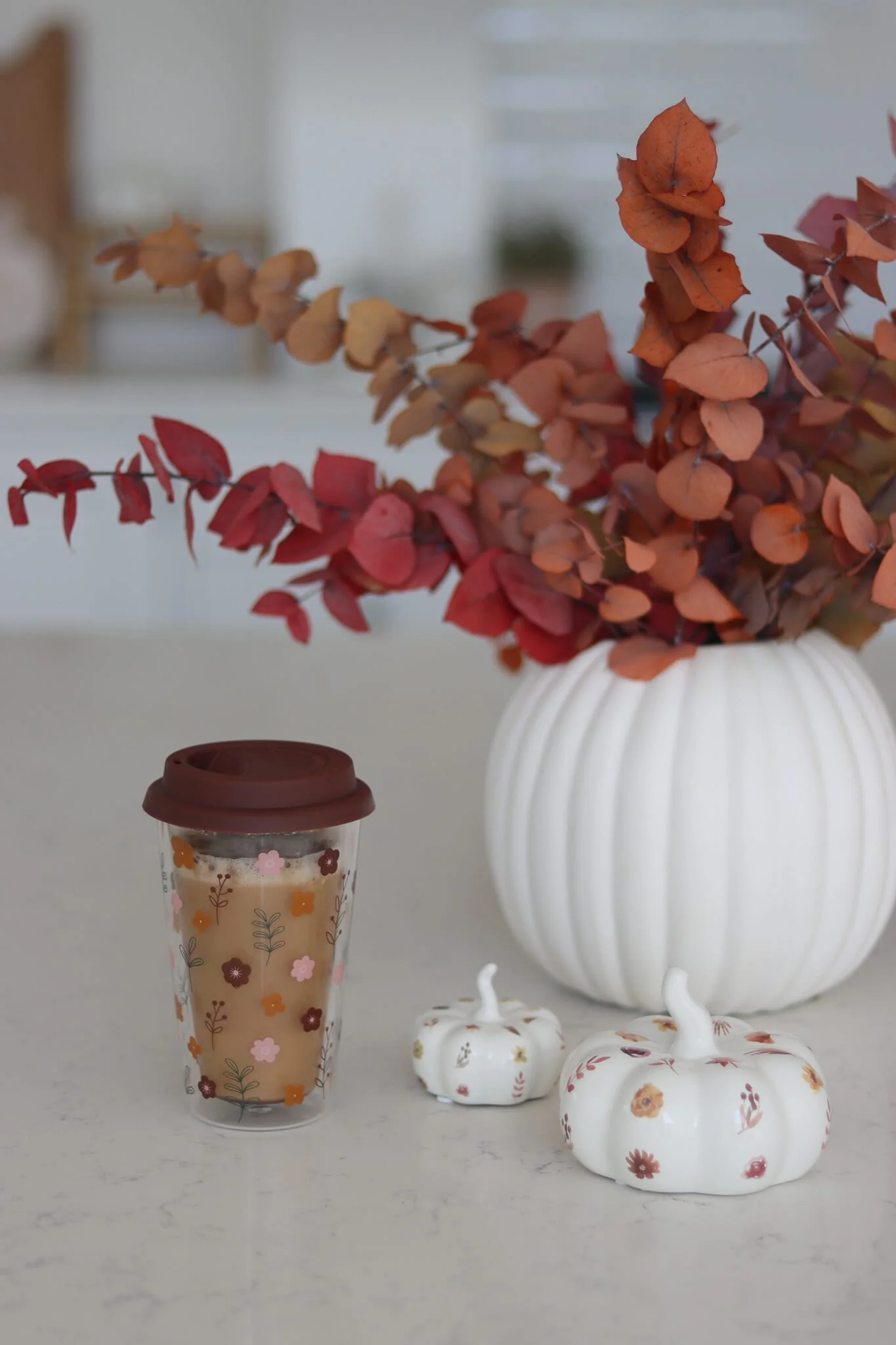 Double Walled Glass Travel Mug – Cosy Bloom - Image 3