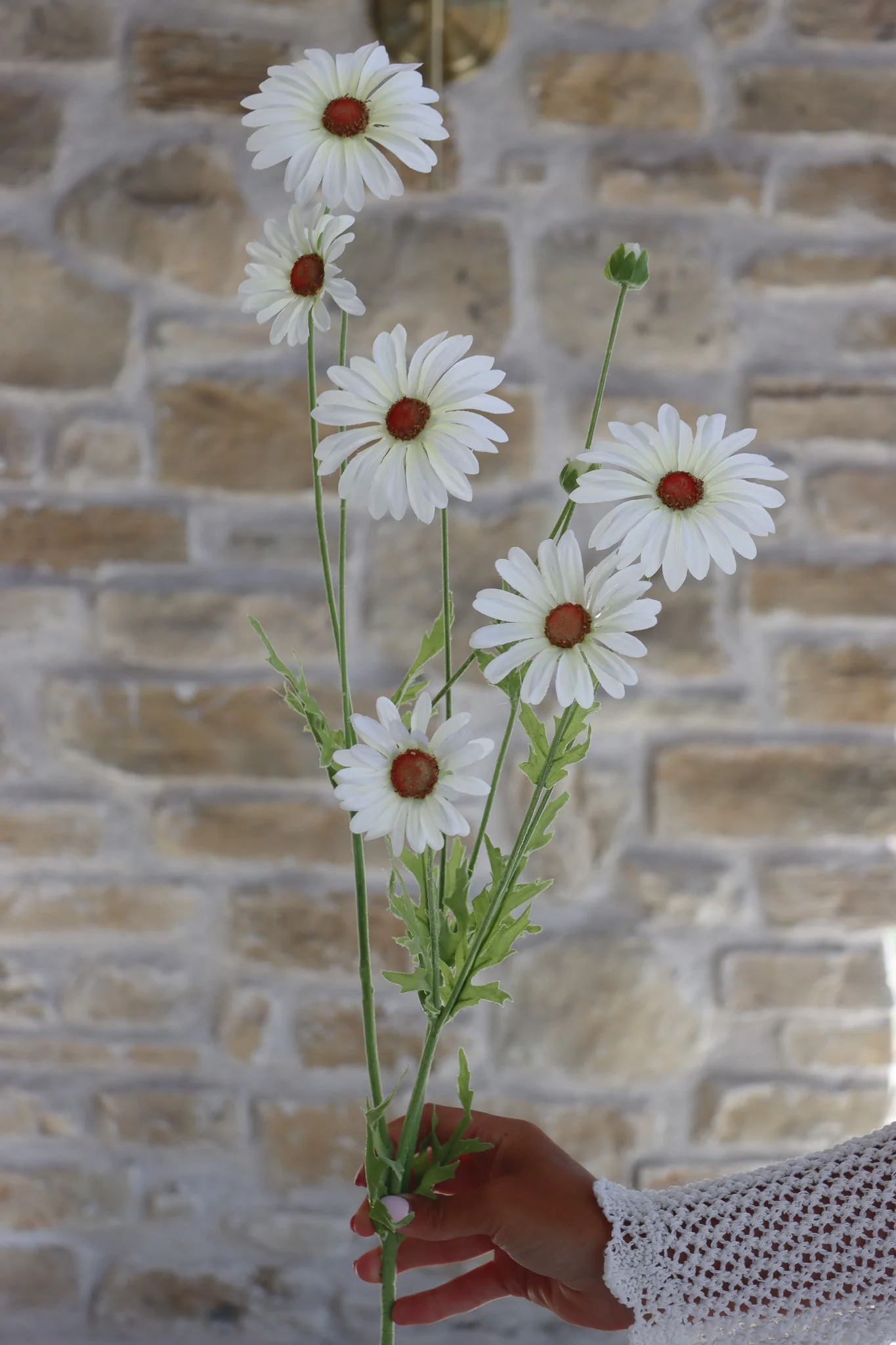 Faux Daisy Spray - Image 2