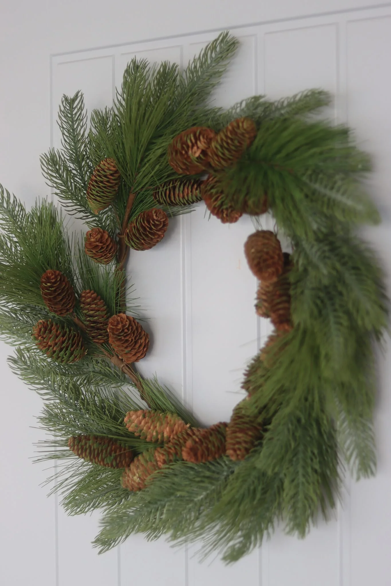 Christmas Wreath -  Fir Pinecone - Image 4