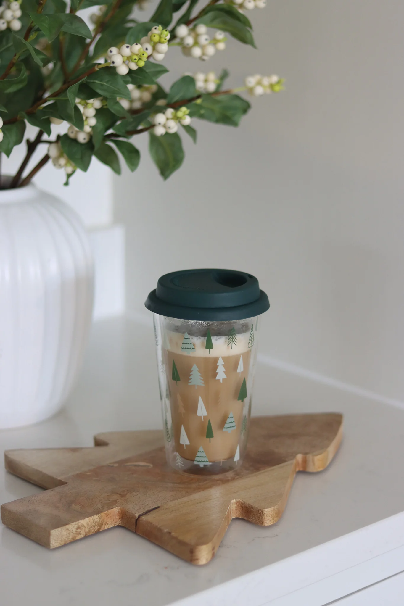 Double Walled Glass Travel Mug – Xmas Trees - Image 2
