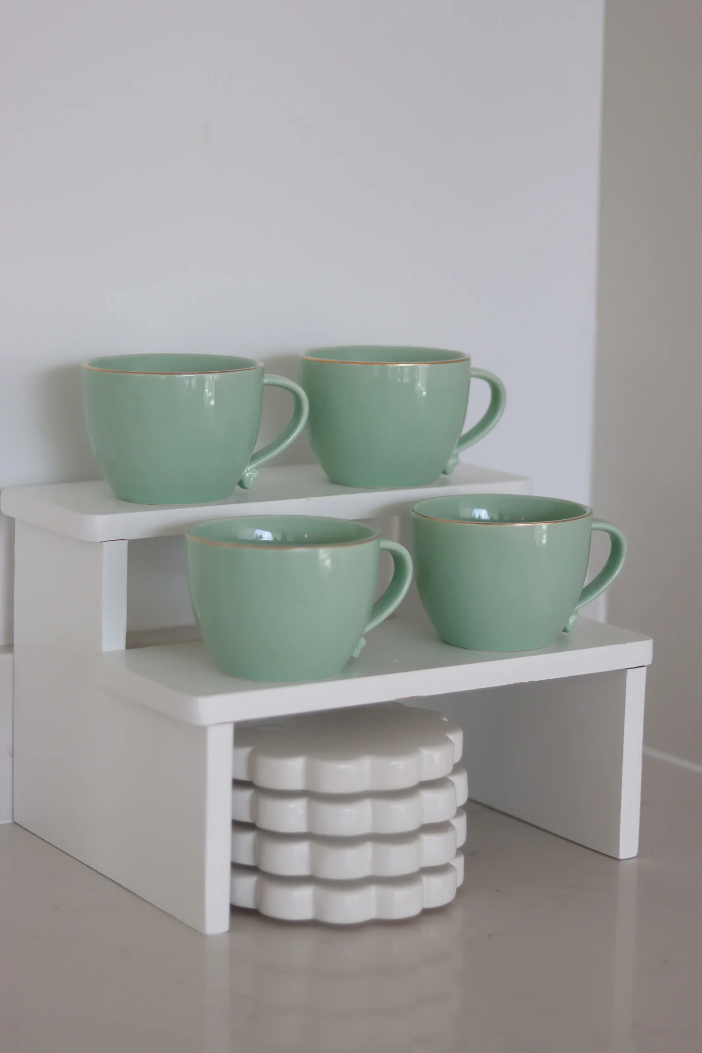 Heart Handled Ceramic Mug - Green Gold Rim - Image 3