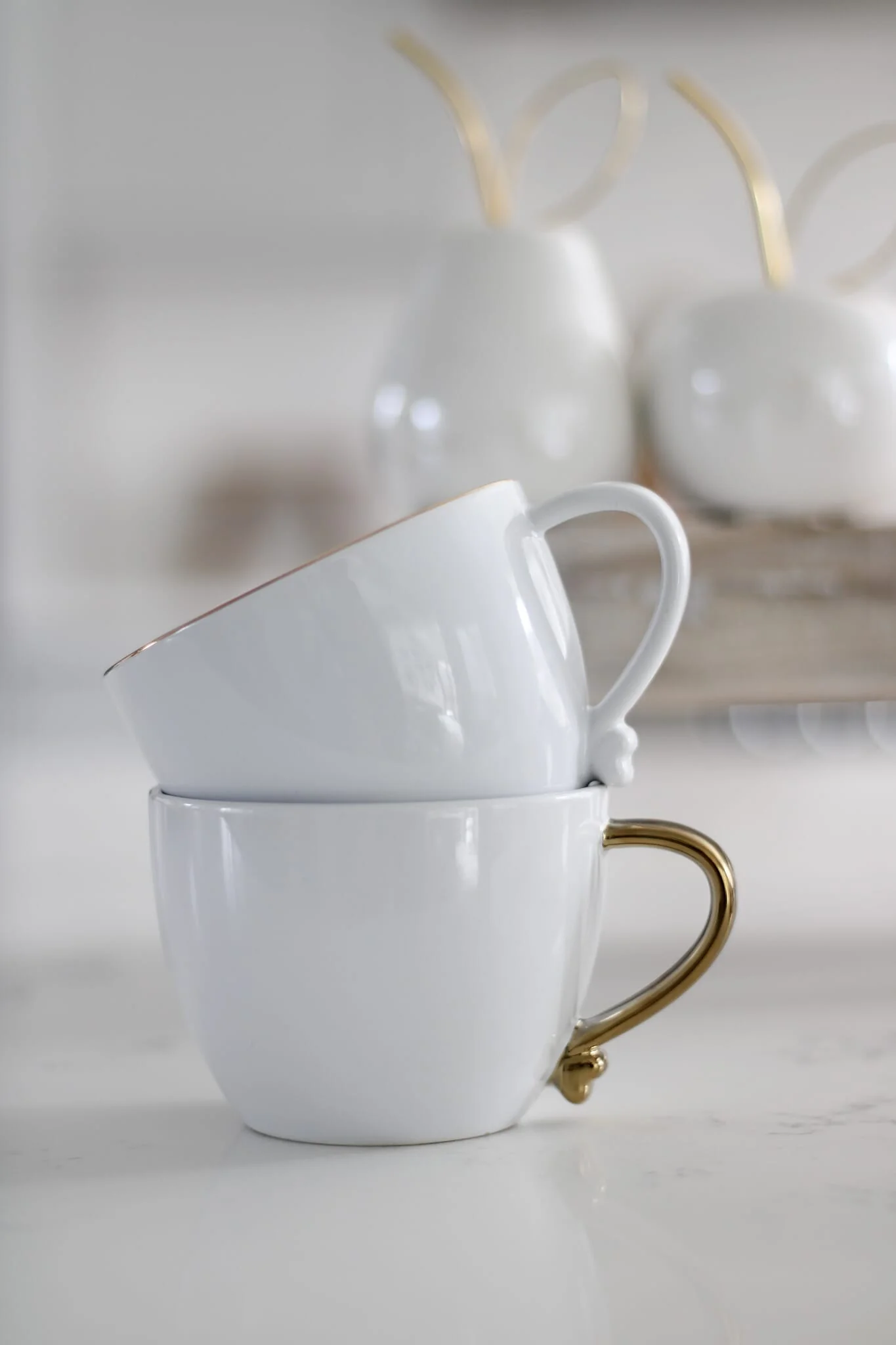 Heart Handled Ceramic Mug - White Gold Rim - Image 2