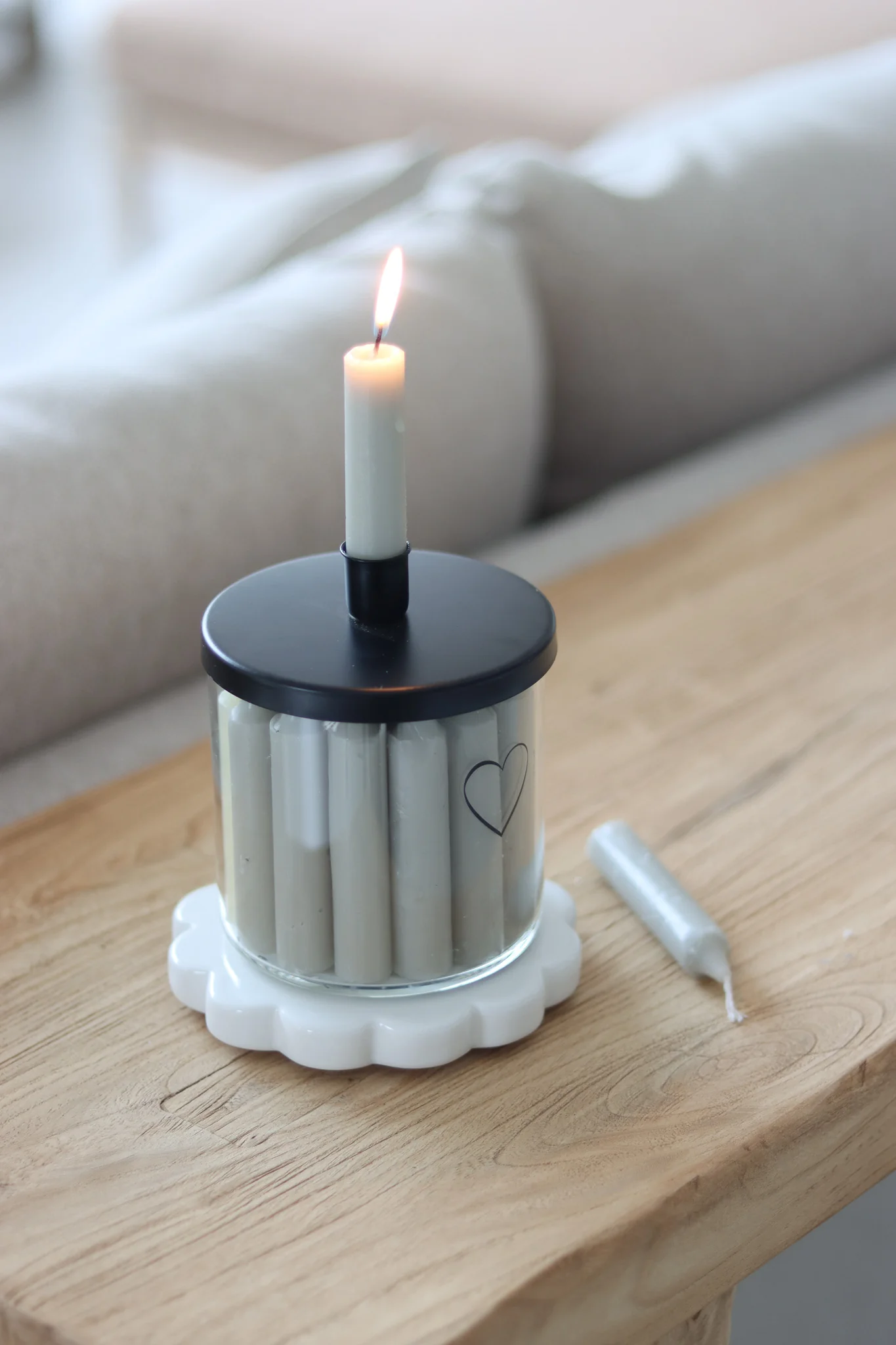 Large Glass Candle Holder - Black/Single Heart