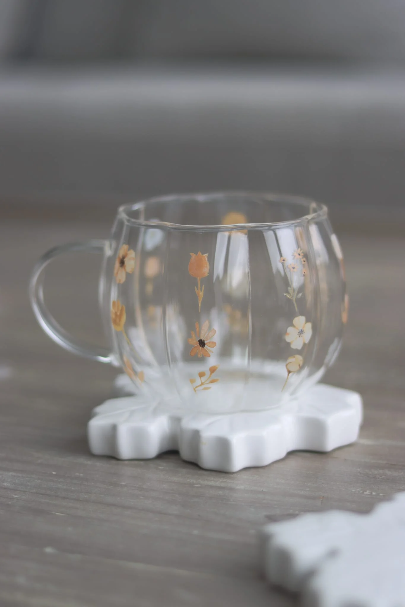 Large Glass Pumpkin Mug - Bright Floral - Image 3