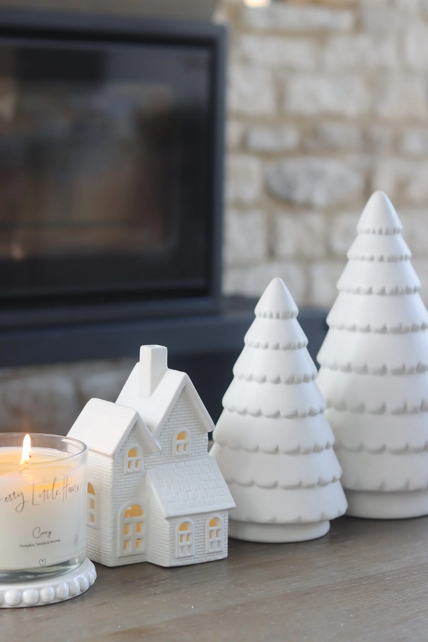 Large LED Winter House Style 4 - Image 3