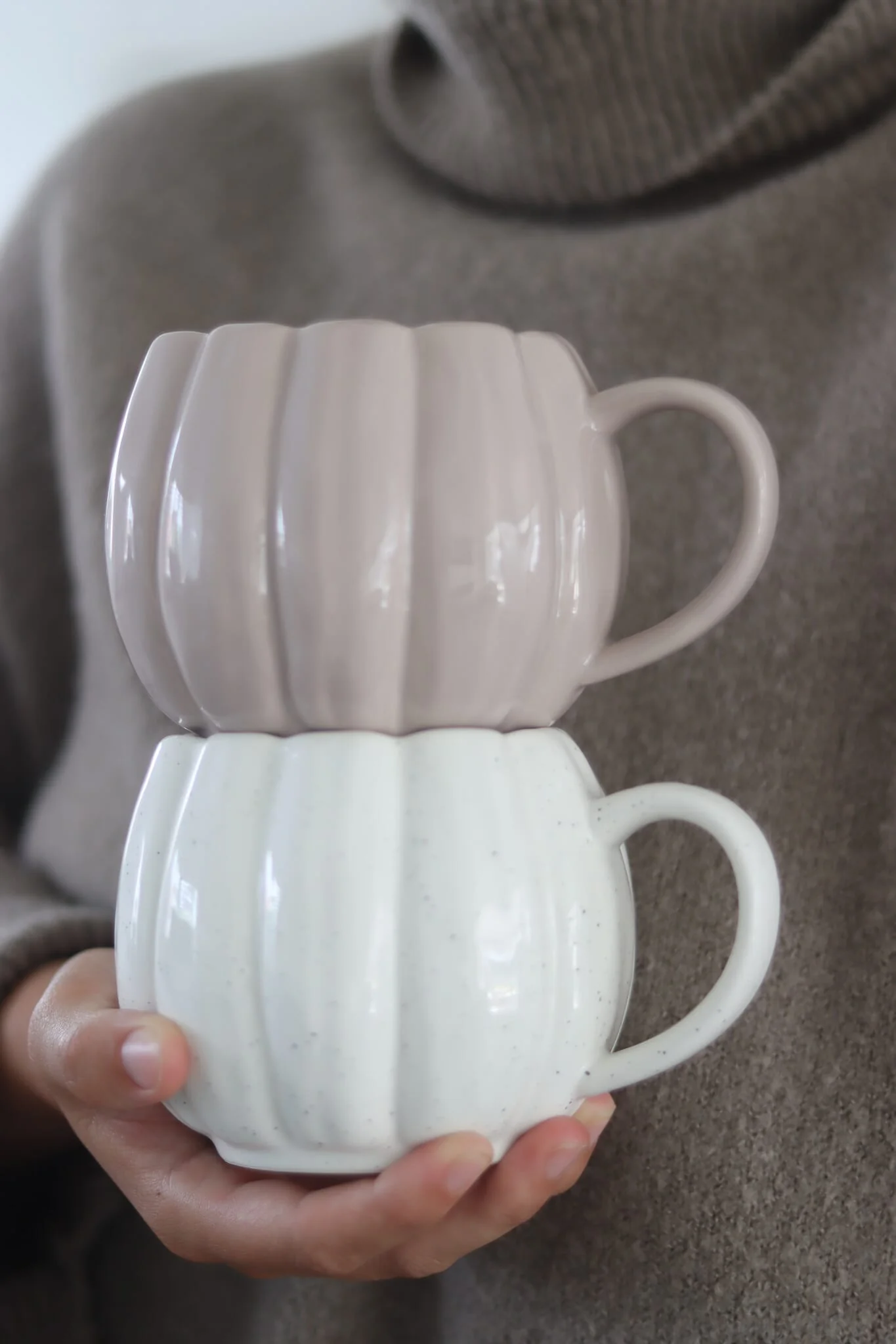 Large Pumpkin Mug - Speckled - Image 3