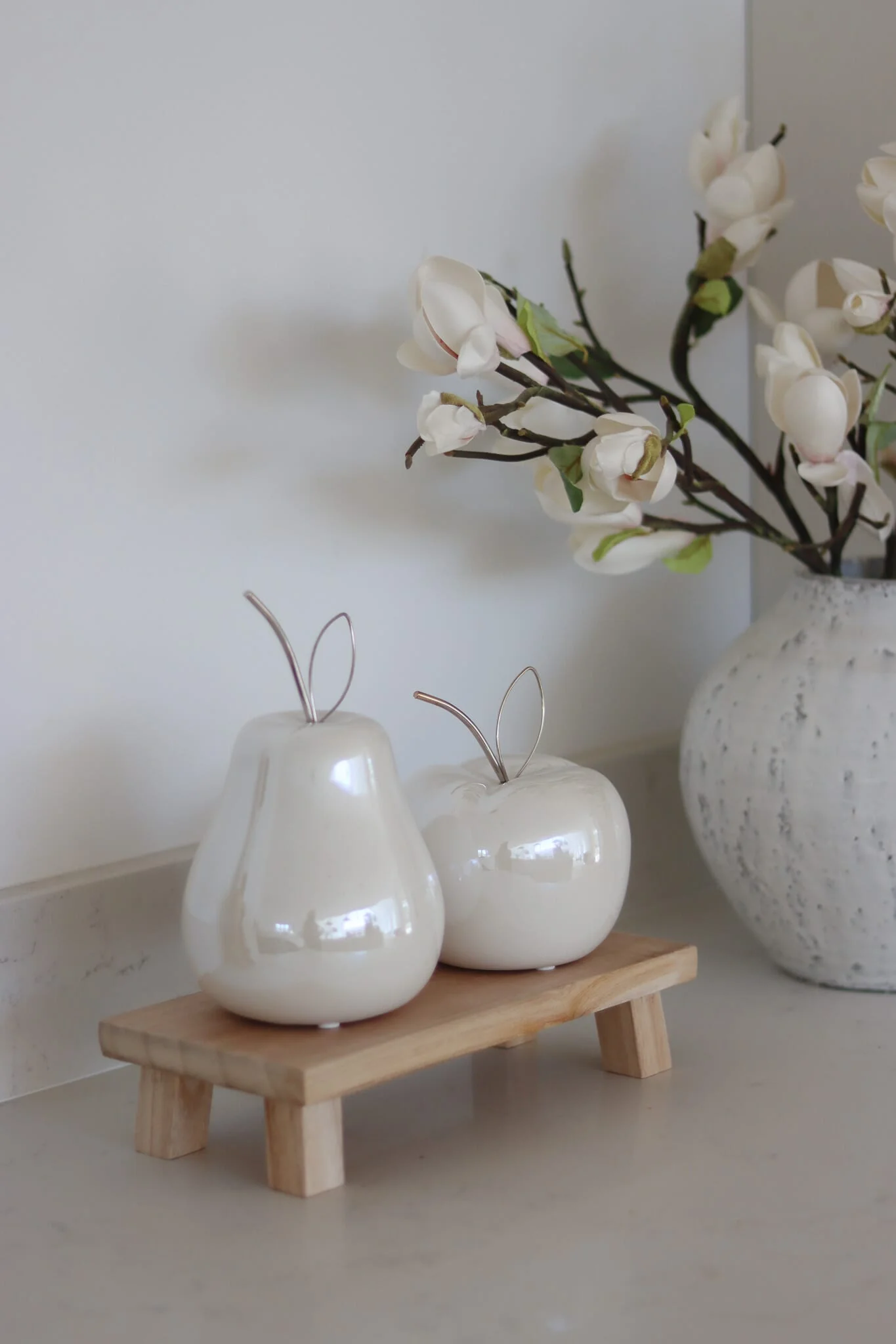 Large Silver Pearlescent Apple & Pear Set - Image 4