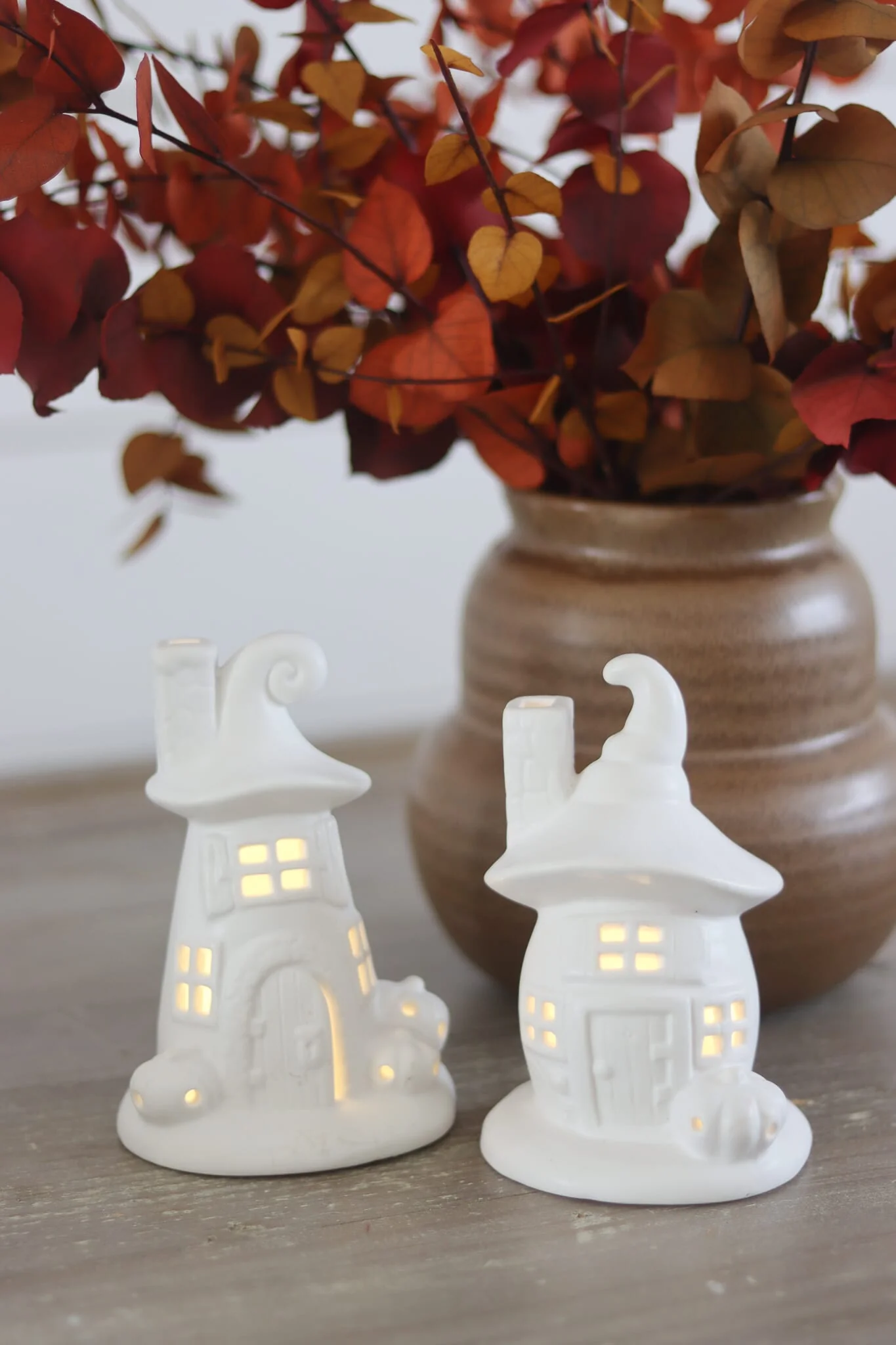 LED Witches Cottage - 2Pc Set