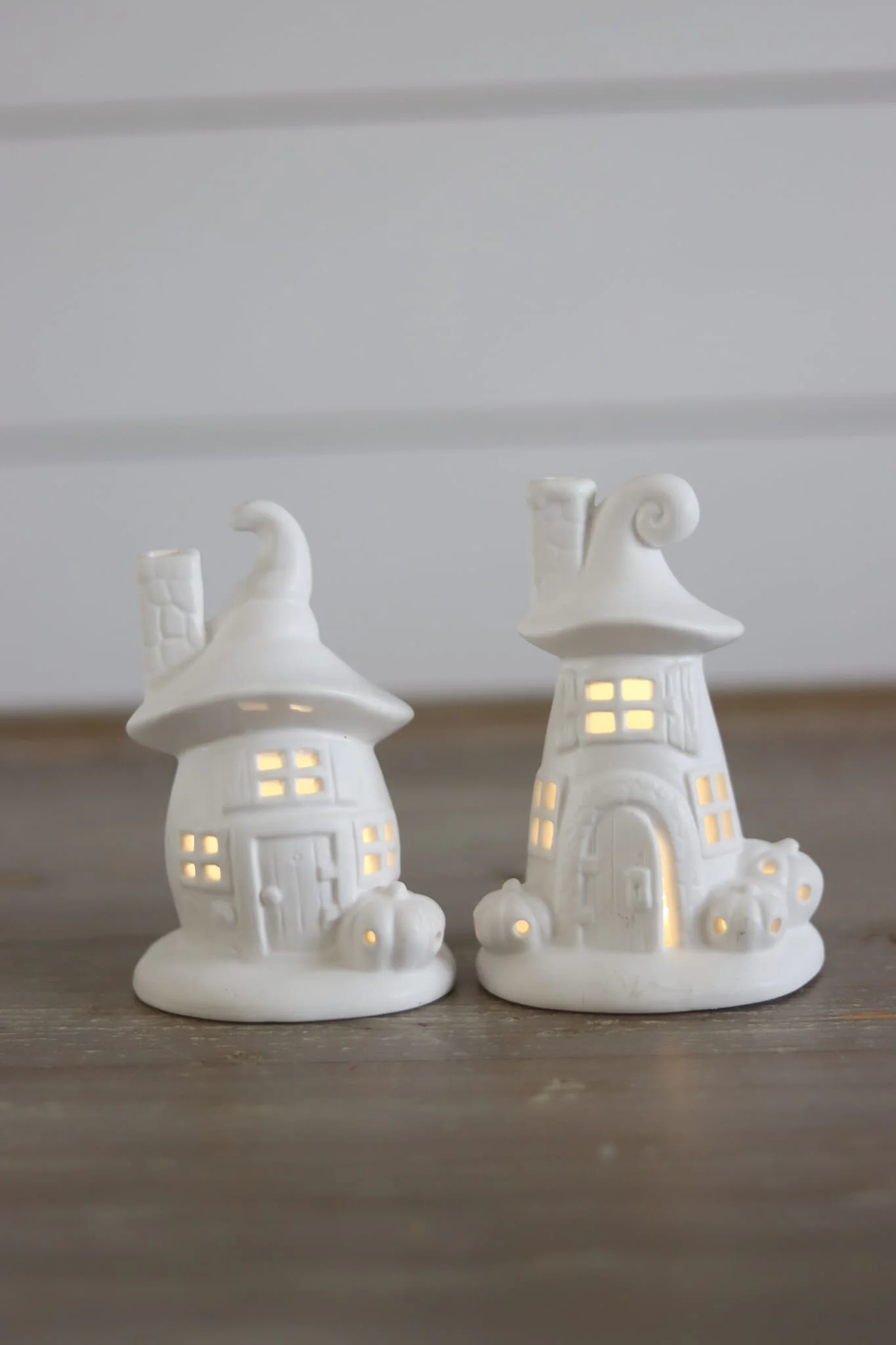 LED Witches Cottage - 2Pc Set - Image 4