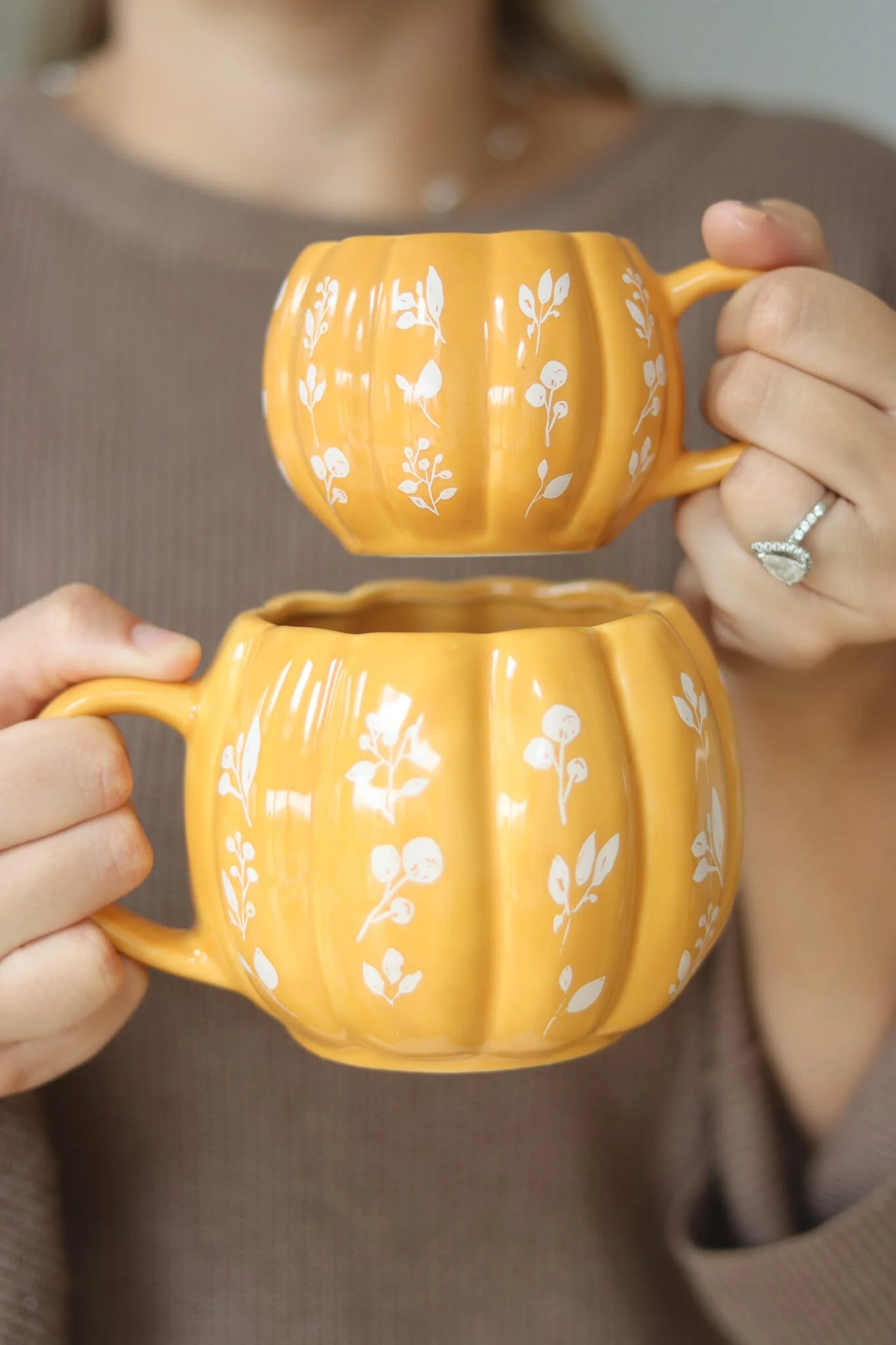 Mini Pumpkin Mug - Ochre Floral Art 3 - Image 4
