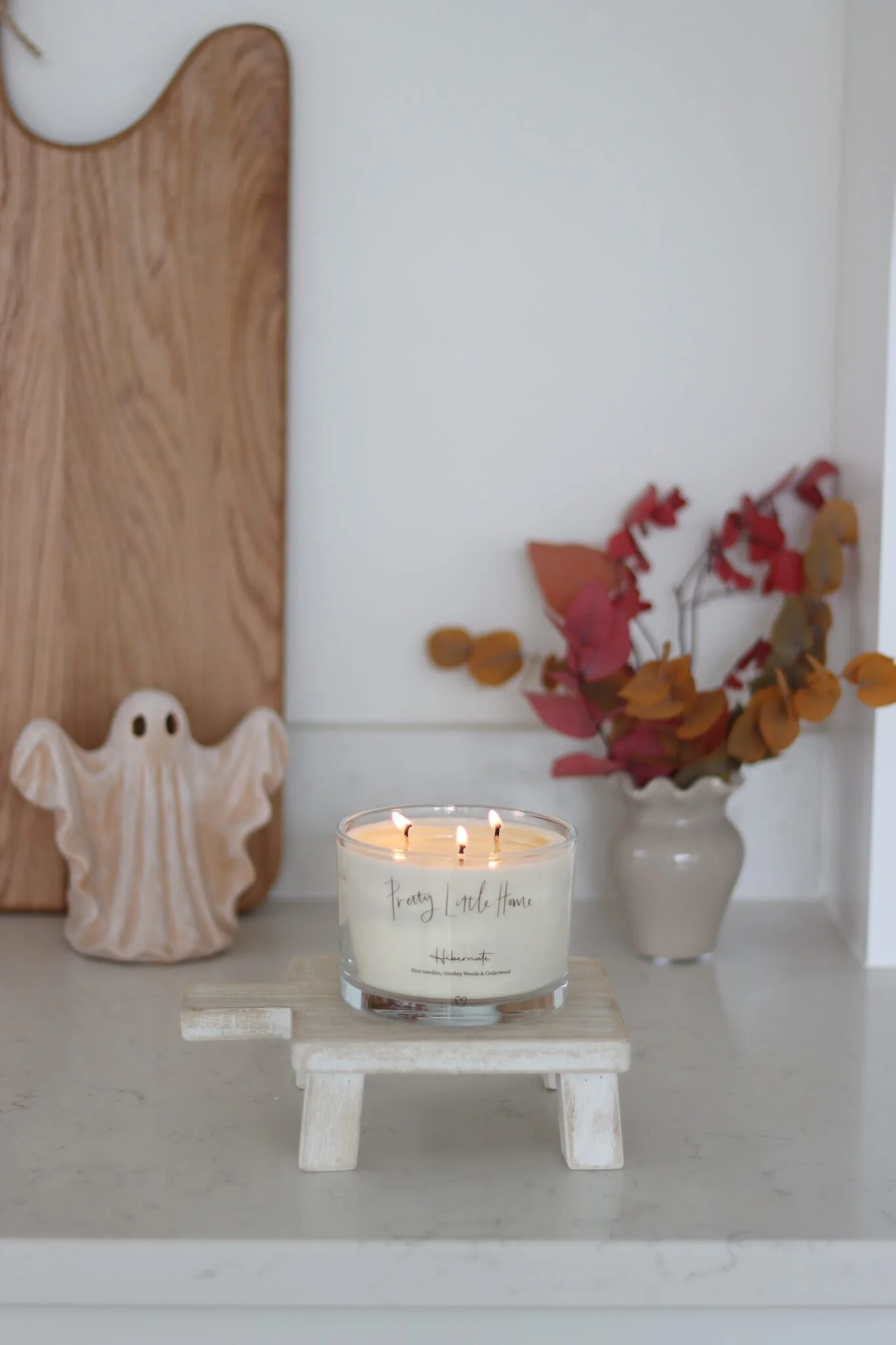 Raised Stool With Handle ā Whitewash - Image 3