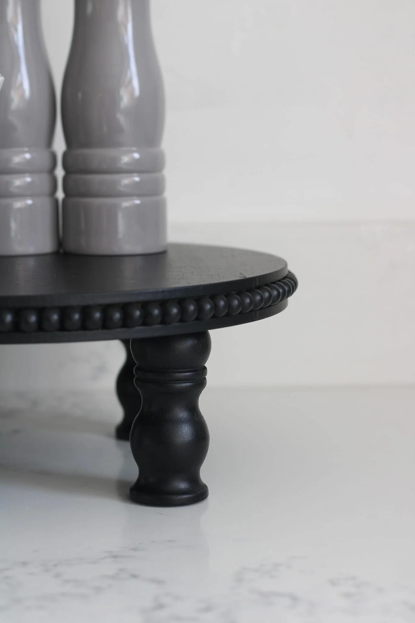 Beaded Raised Round Tray-Black - Image 3