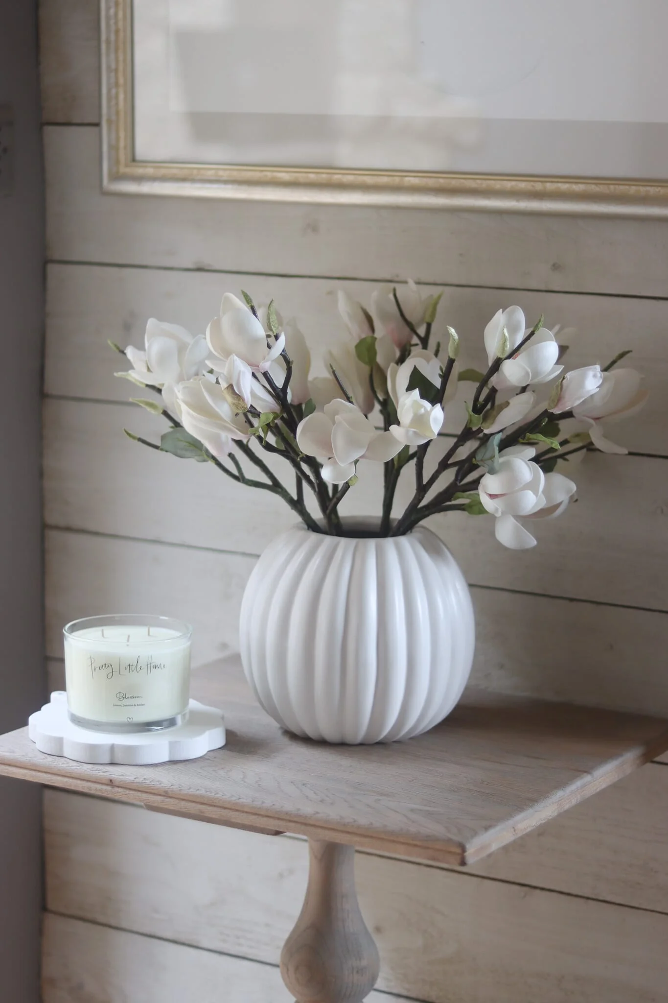 Fluted Round Ceramic Vase - Image 4