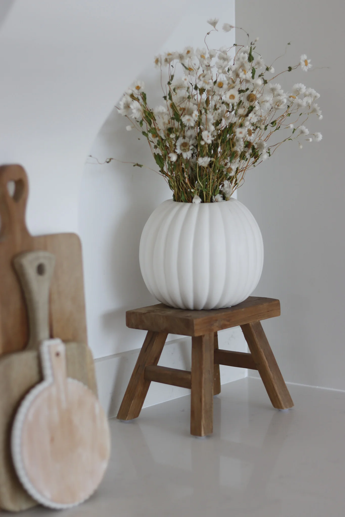 Fluted Round Ceramic Vase - Image 5