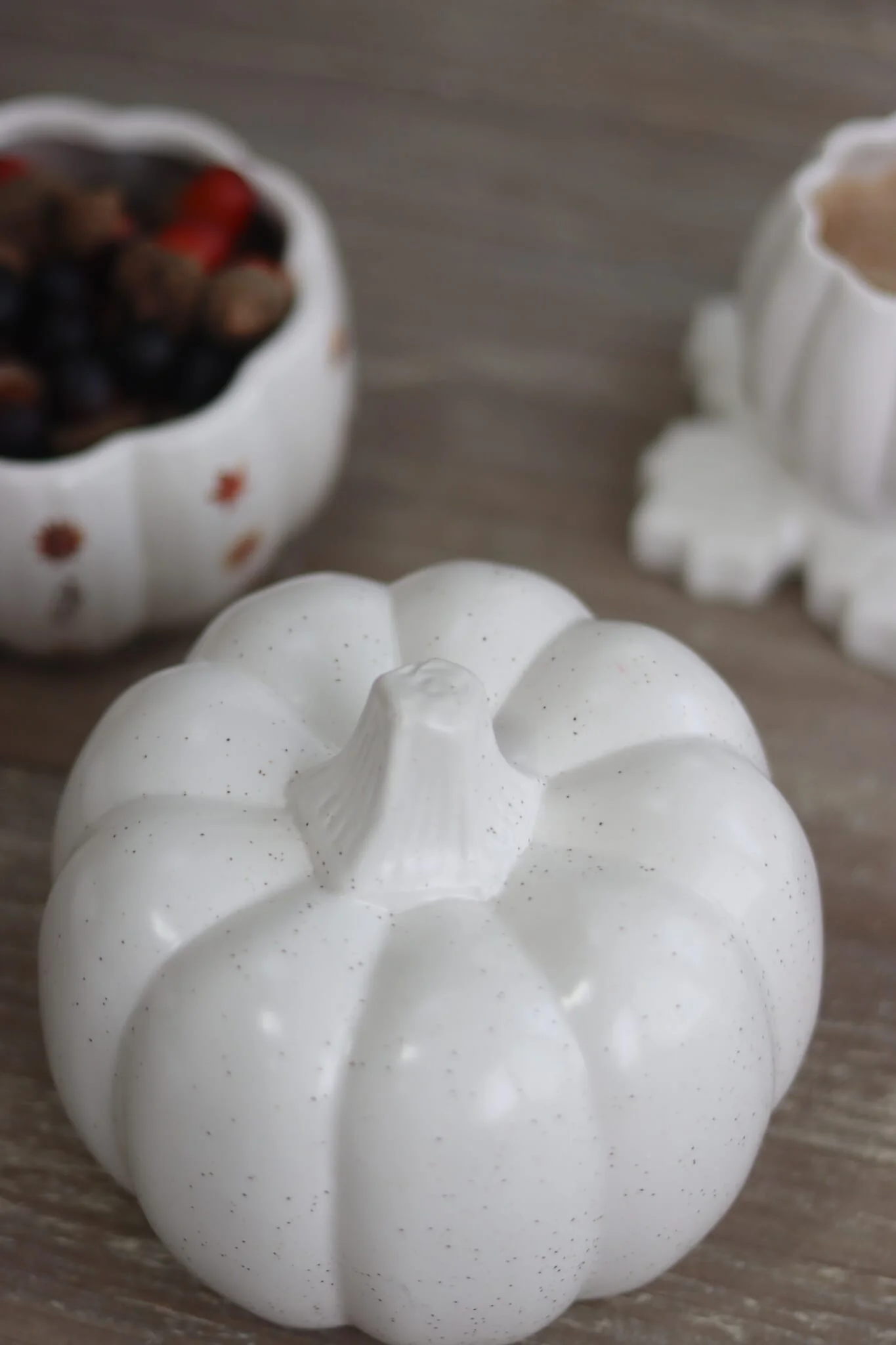 Round Speckled Ceramic Pumpkin - Large - Image 2