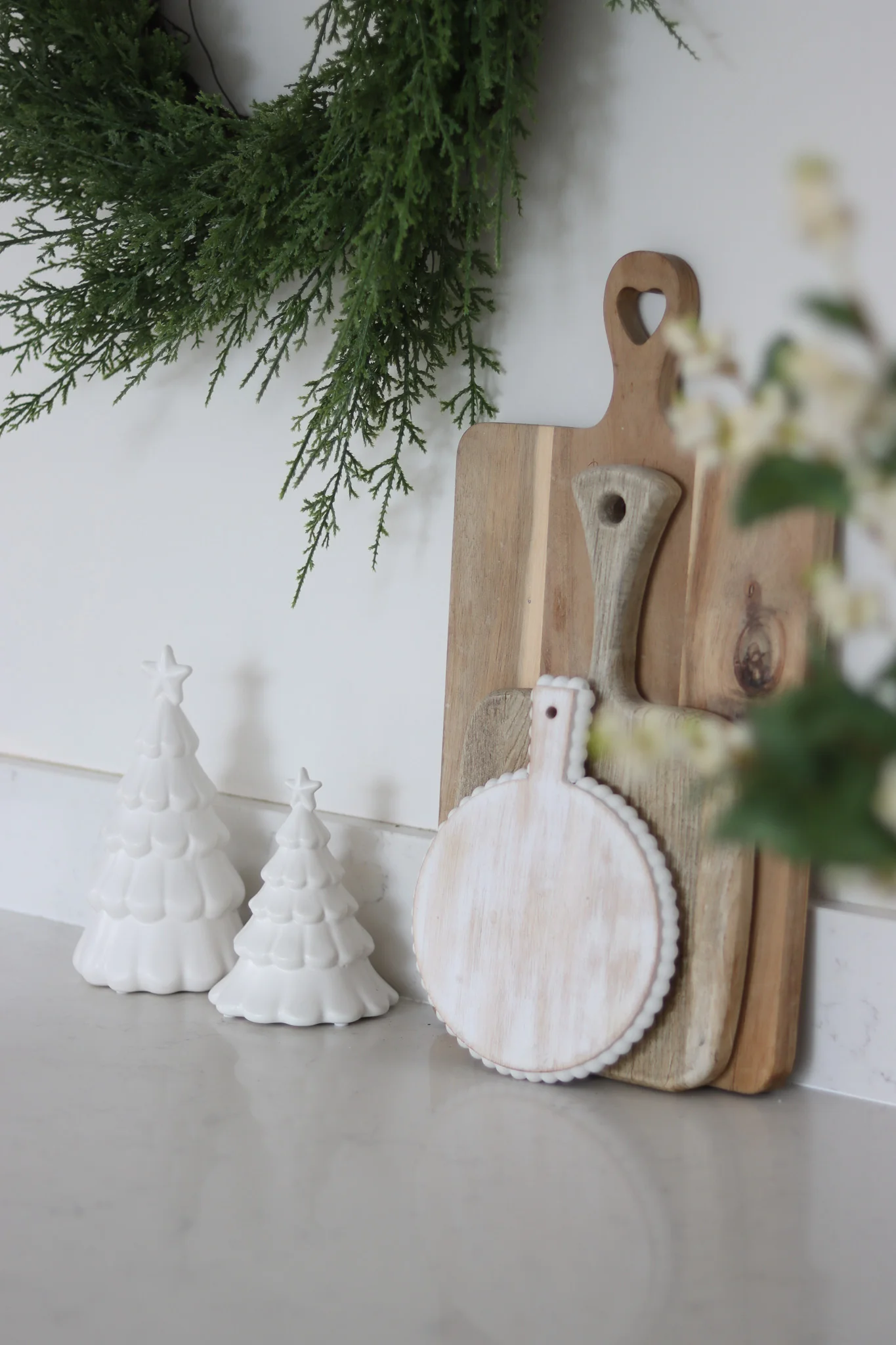 Set of 2 Ceramic Trees – Scalloped Star - Image 9