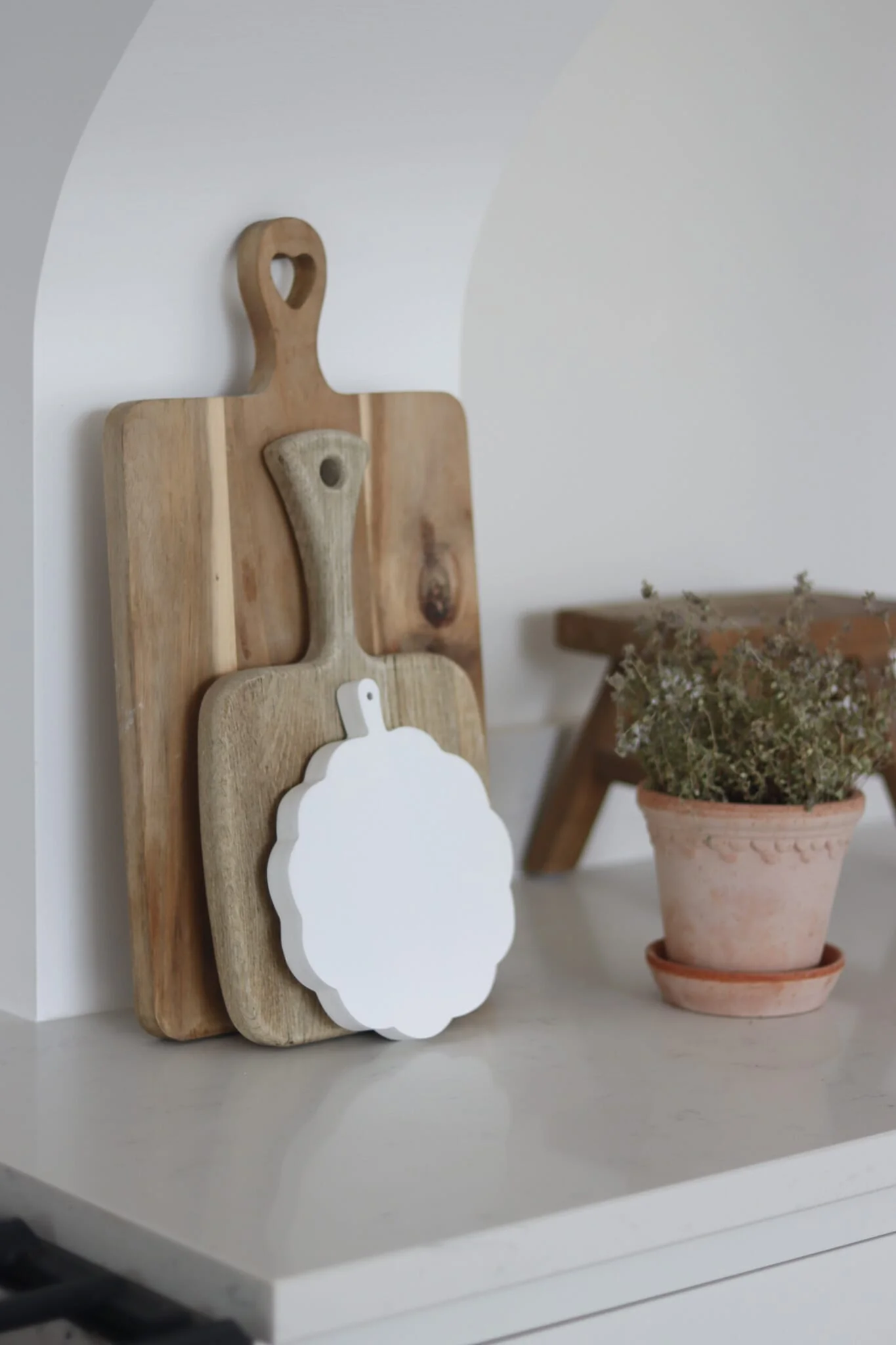 Scalloped Display Board – White - Image 4