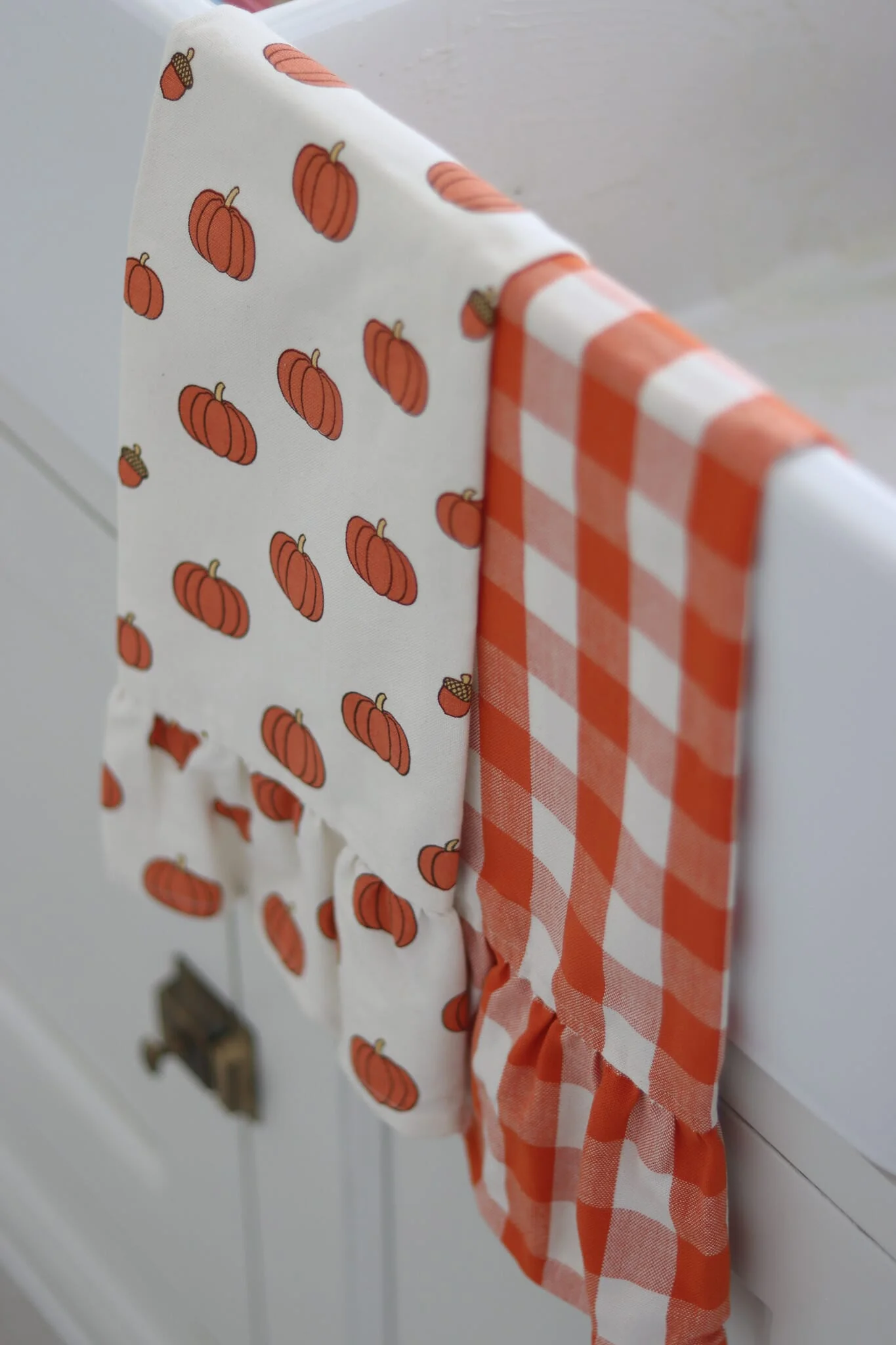 Set 2 Autumn Tea Towels - Image 2