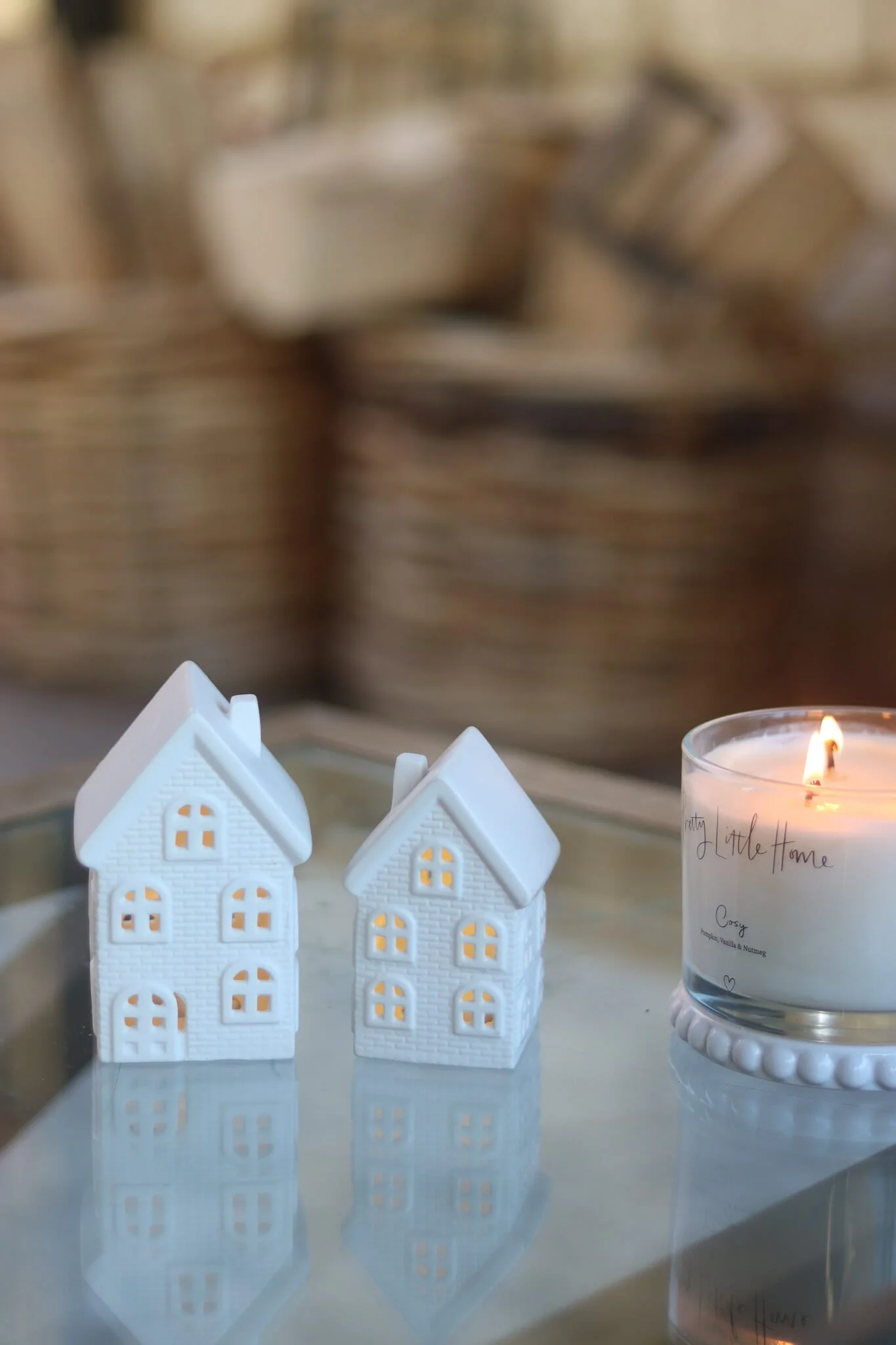 Set 2 Cosy Winter Houses - Image 3