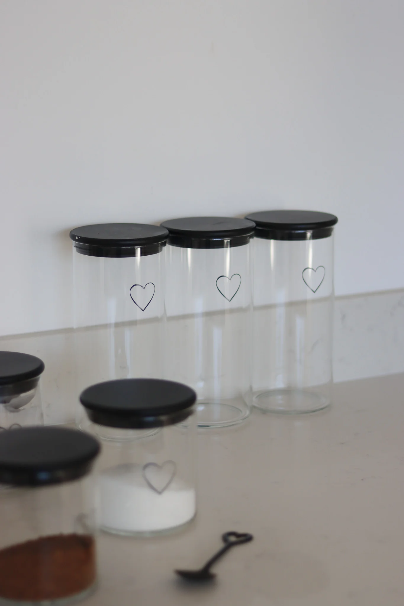 Set 3 Bamboo Storage Jars - Black Single Heart Black lid 1400ml - Image 3