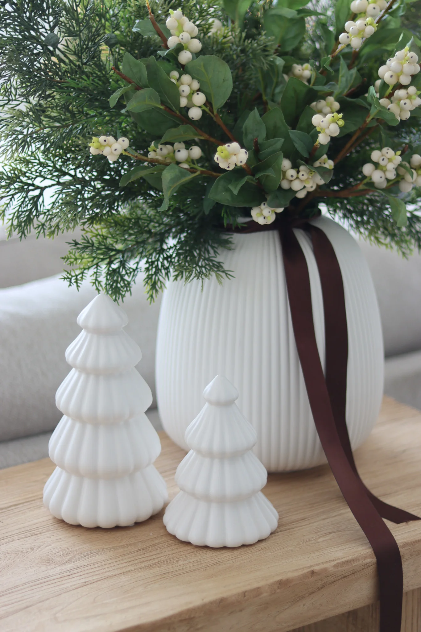 Set of 2 Ceramic Trees ā Snowy Tree - Image 2