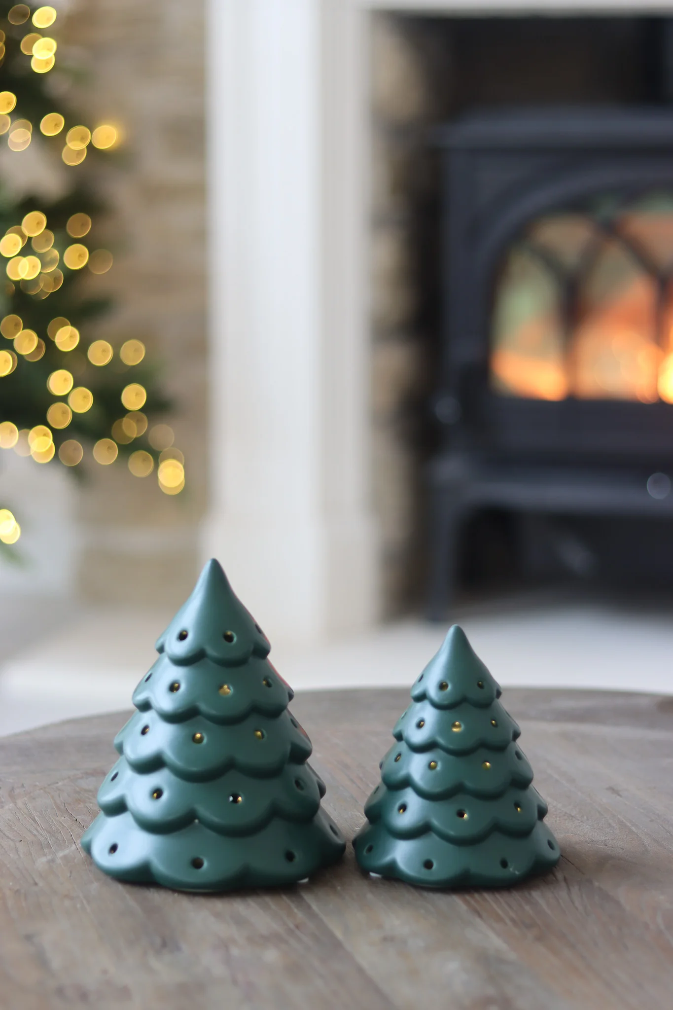 Set of 2 LED Ceramic Trees – Scalloped Green - Image 4