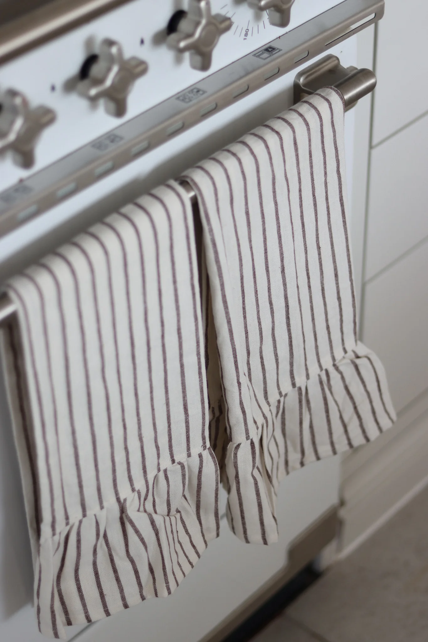 Set of 2 Pinstripe Brown Tea Towels - Image 3