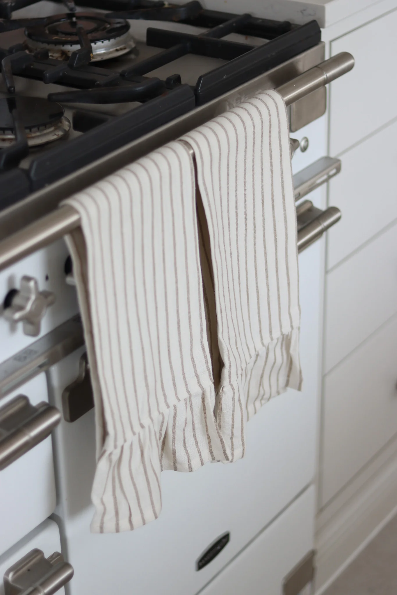 Set of 2 Pinstripe Taupe Tea Towels - Image 2