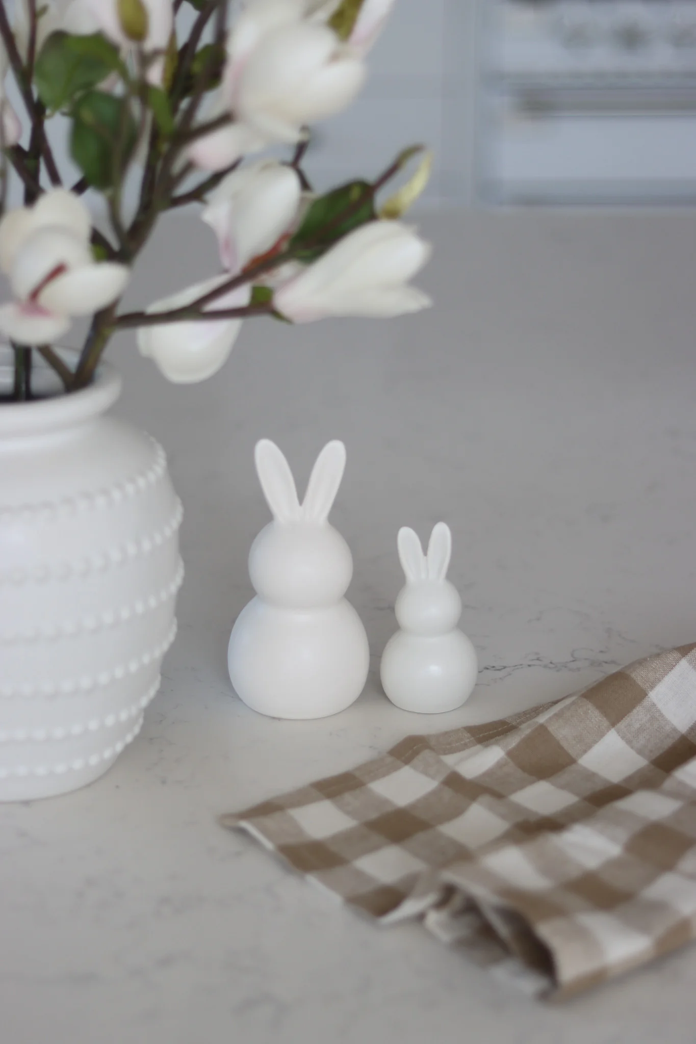Set of 2 Round Easter Bunnies