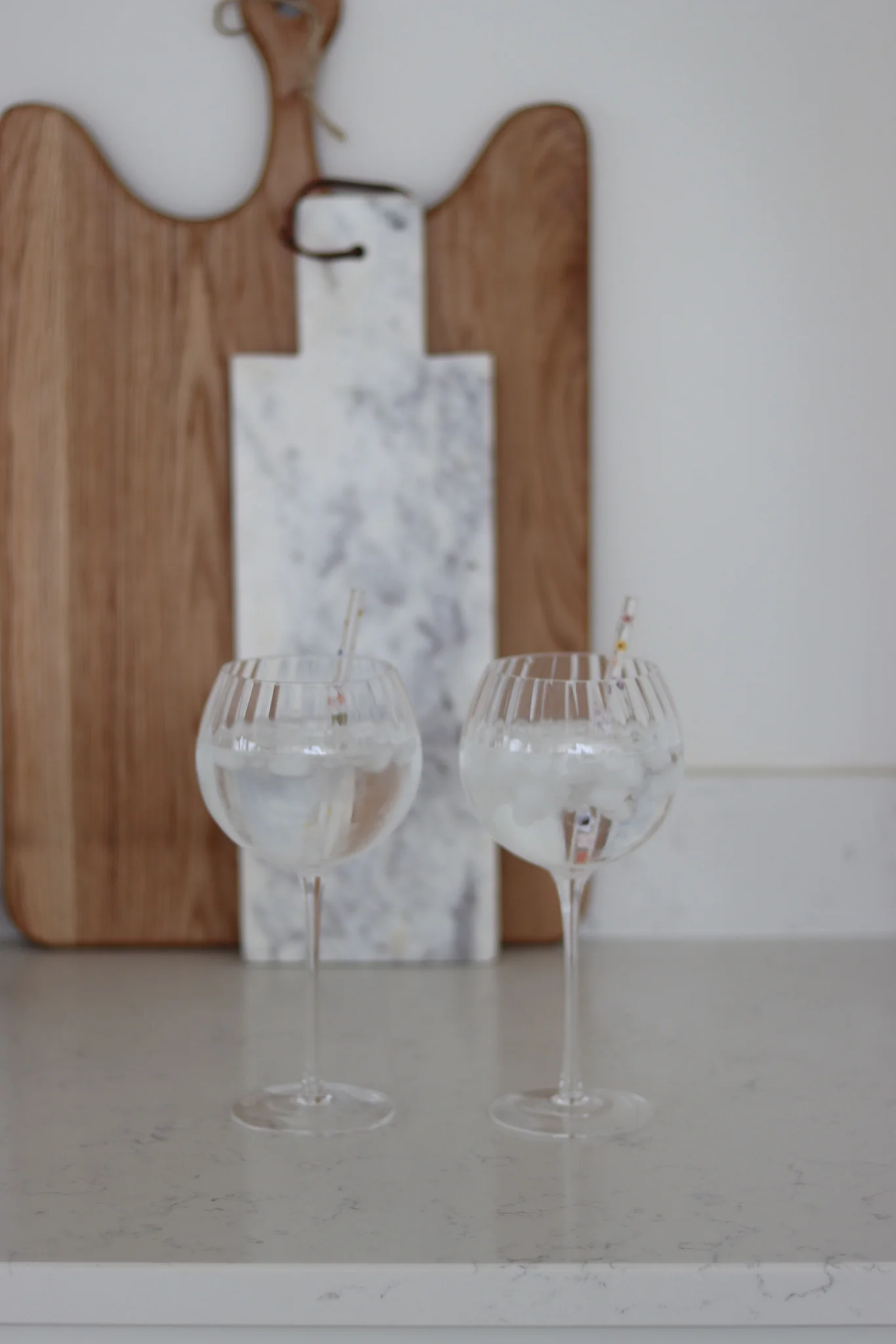 Set of 2 Round Gin Glasses - Ribbed - Image 2
