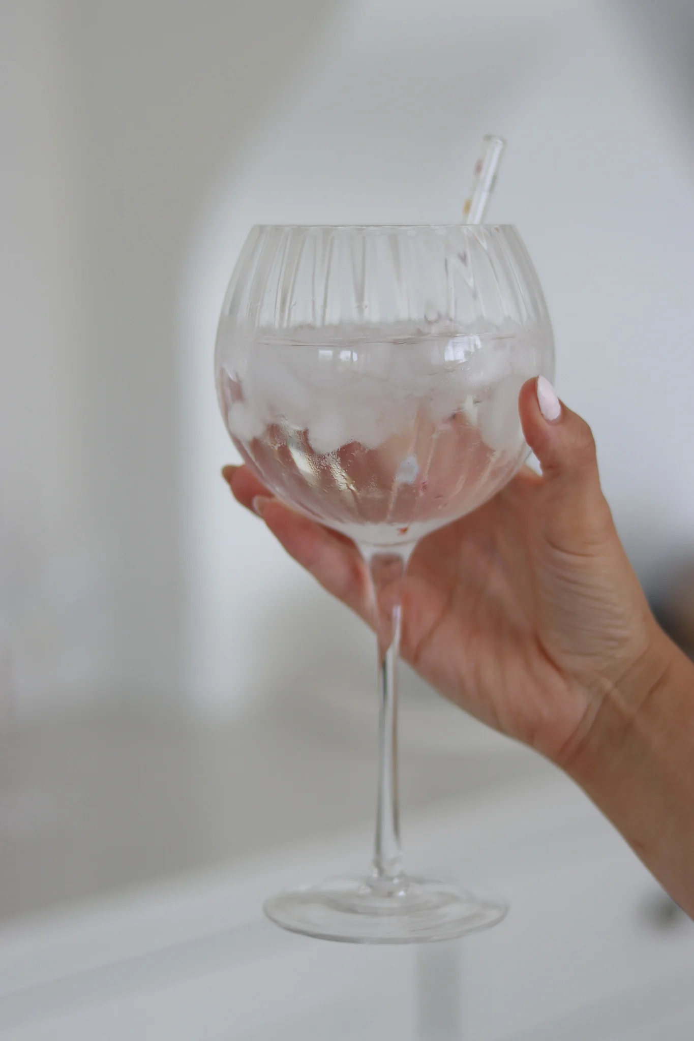 Set of 2 Round Gin Glasses - Ribbed - Image 4