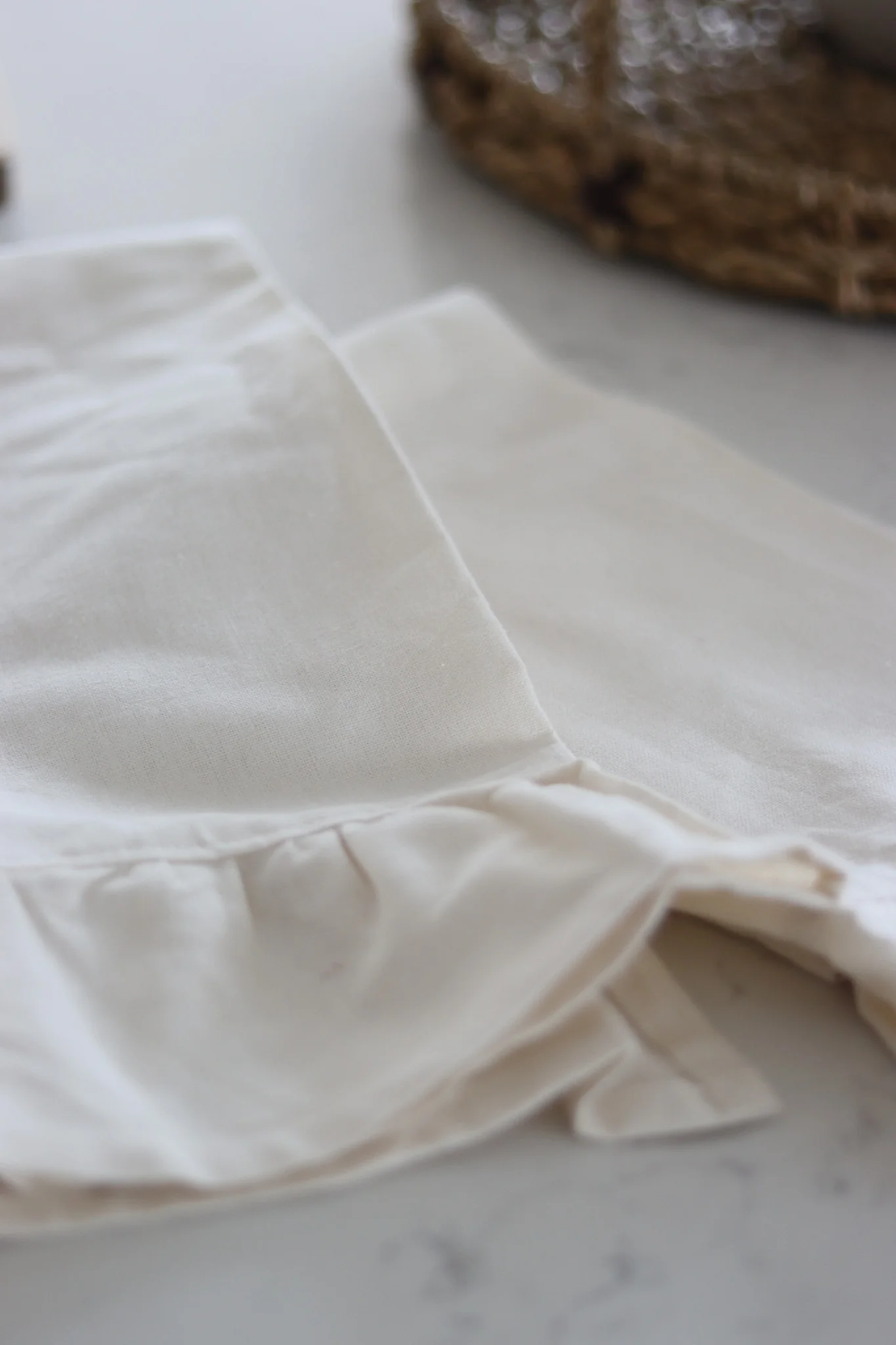Set of 2 Ruffled Off-White Tea Towels - Image 3