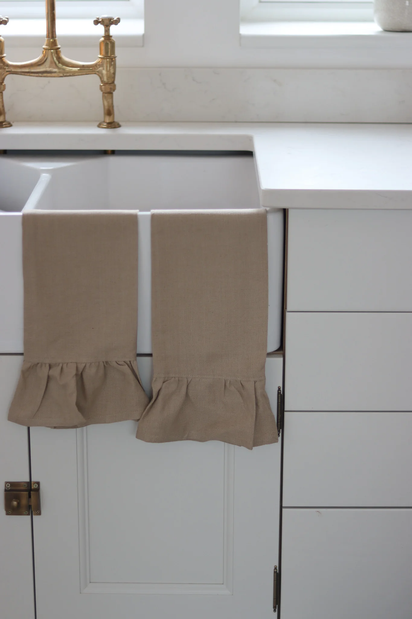 Set of 2 Ruffled Taupe Tea Towels - Image 2