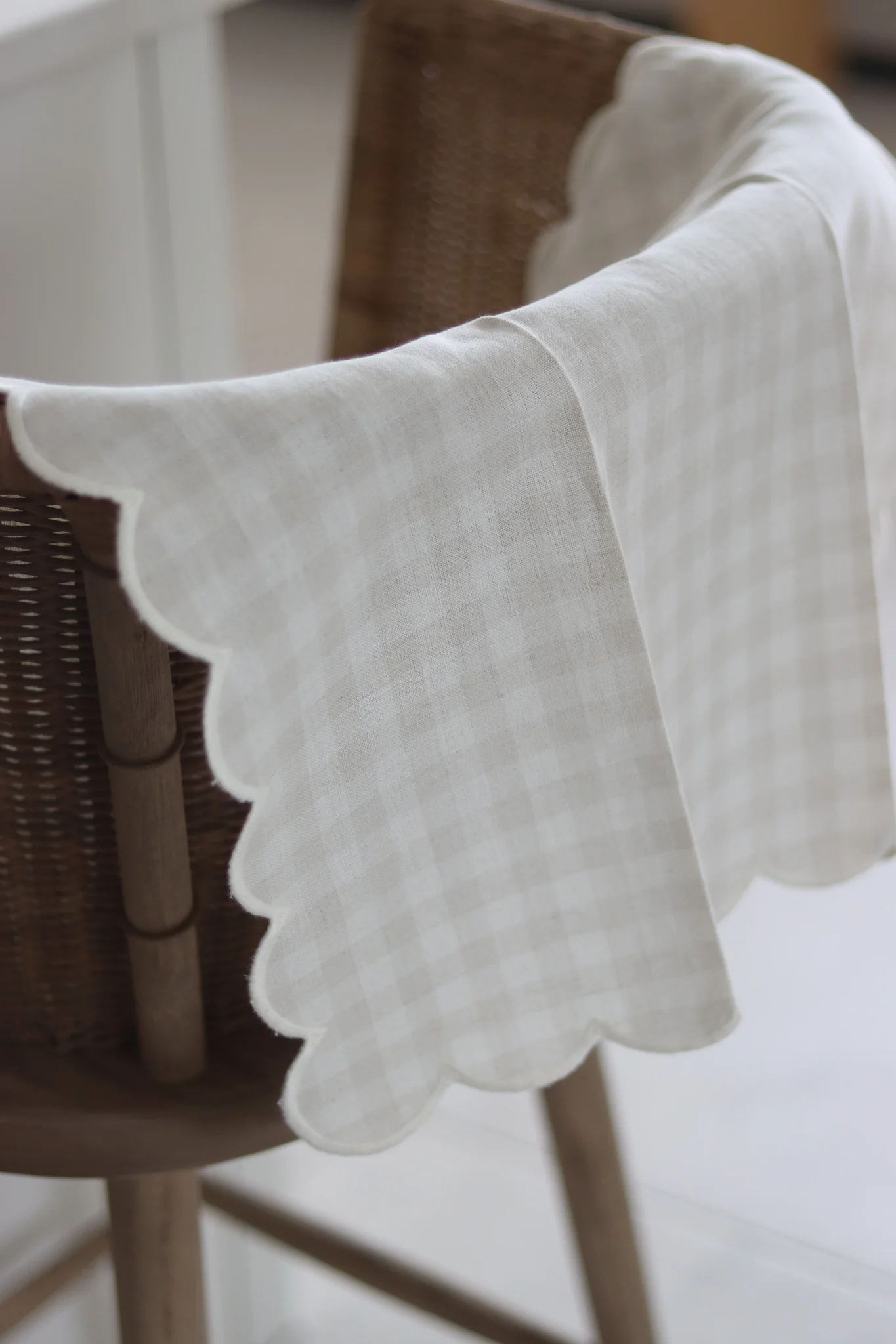 Set of 2 Scalloped Gingham Light Grey Tea Towels - Image 3