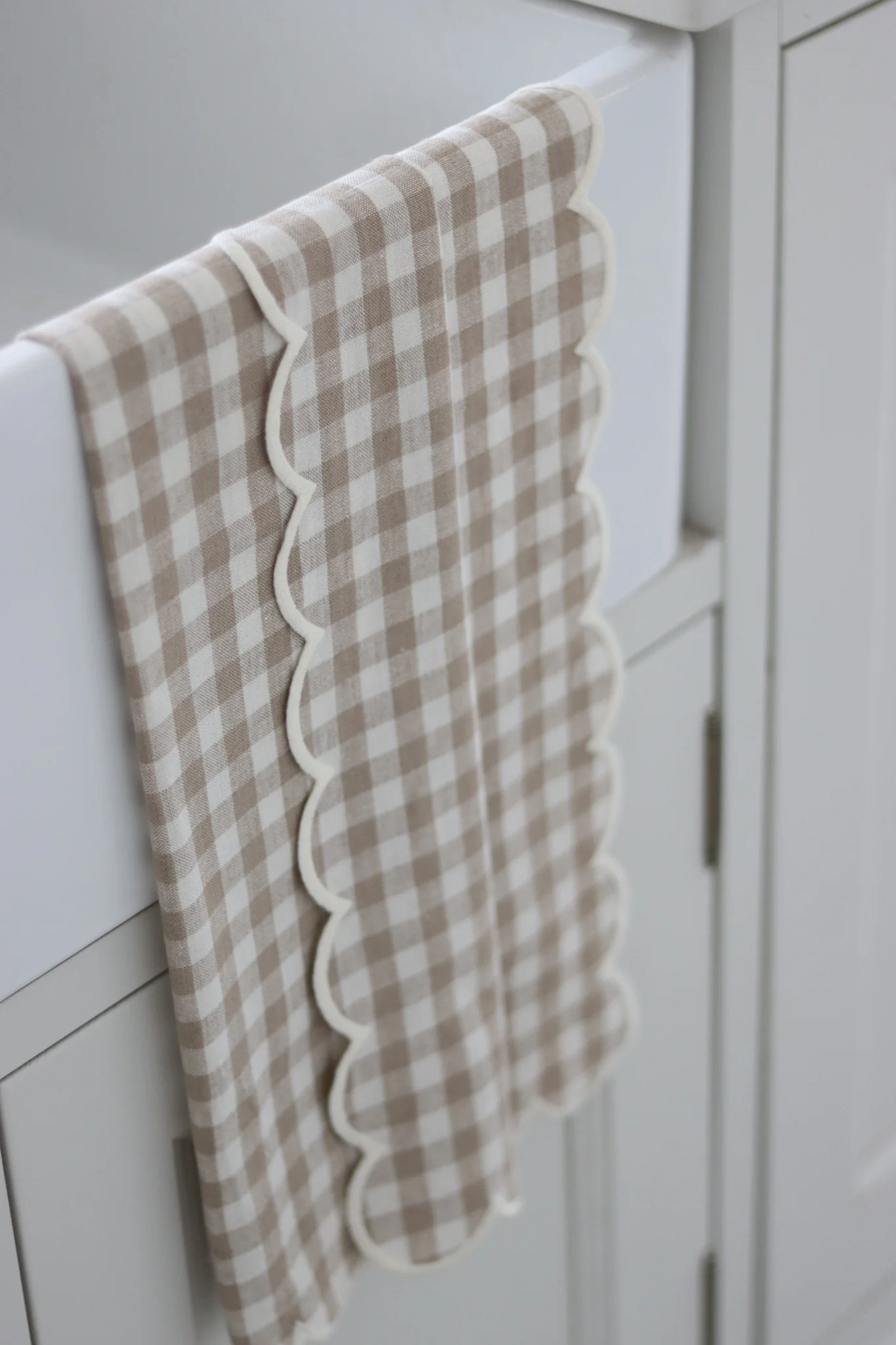 Set of 2 Scalloped Taupe Tea Towels - Image 2