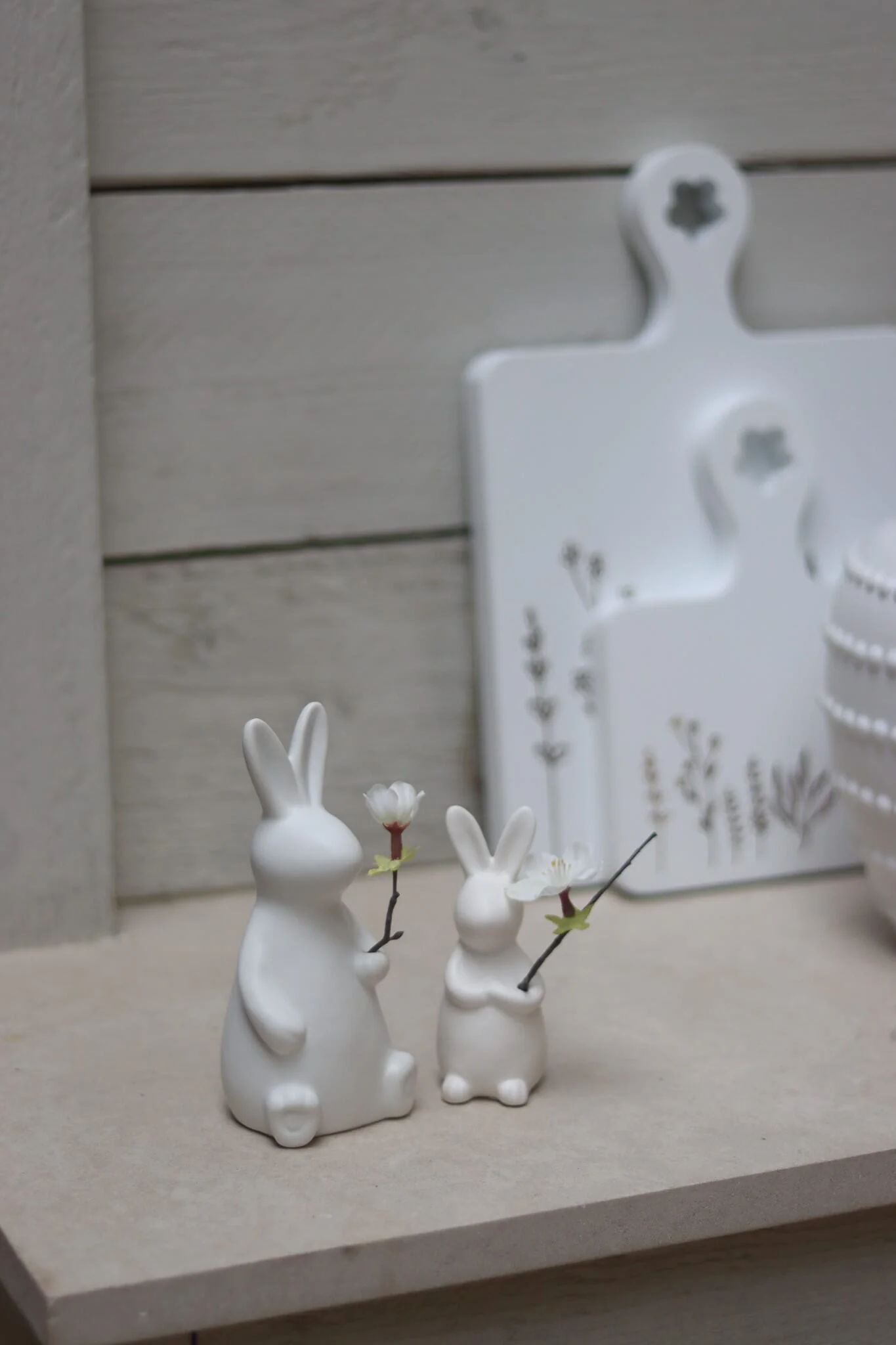 Set of 2 Sitting Easter Bunnies - Image 3