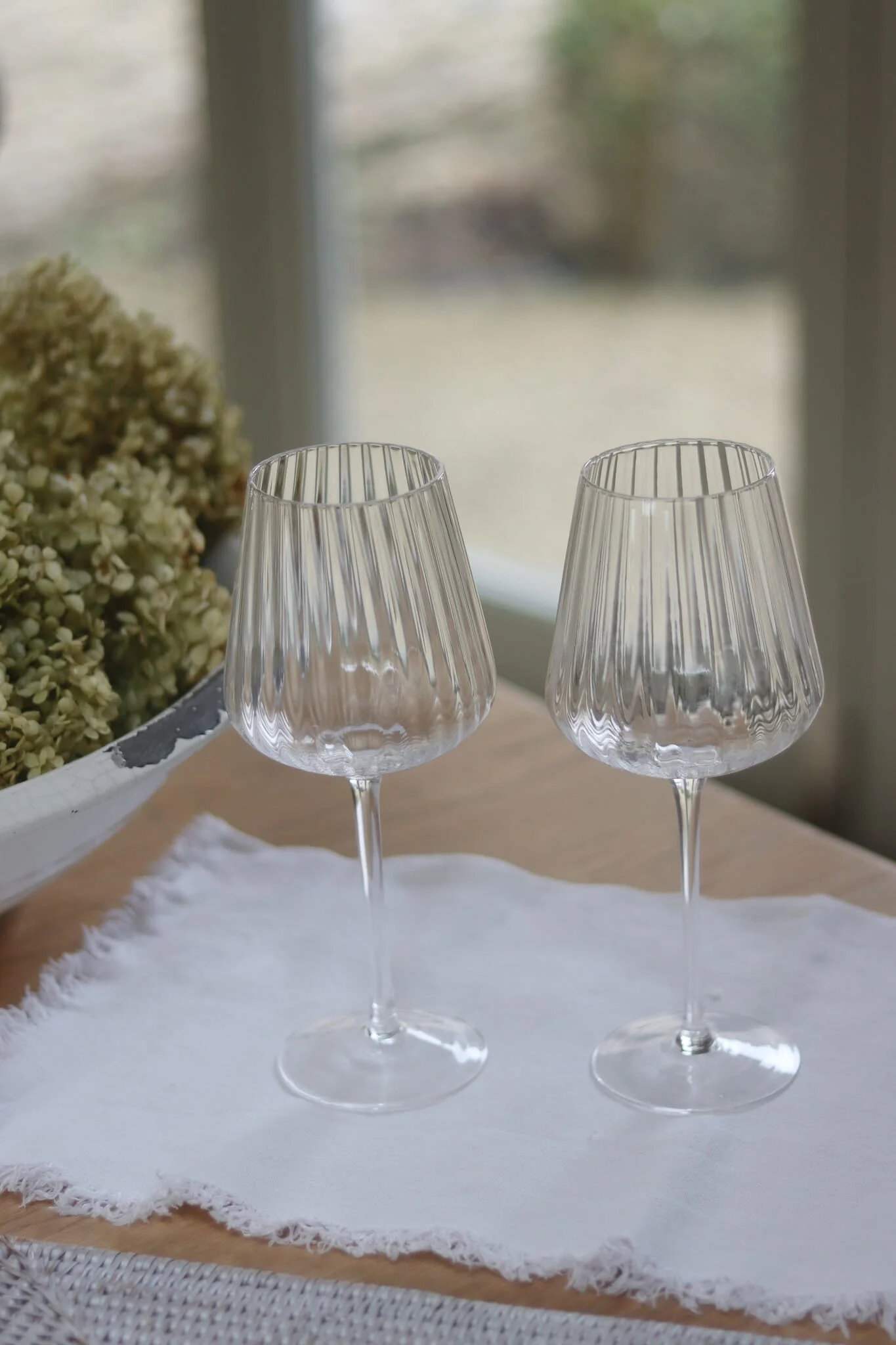 Set of 2 Wine Glasses - Ribbed - Image 2