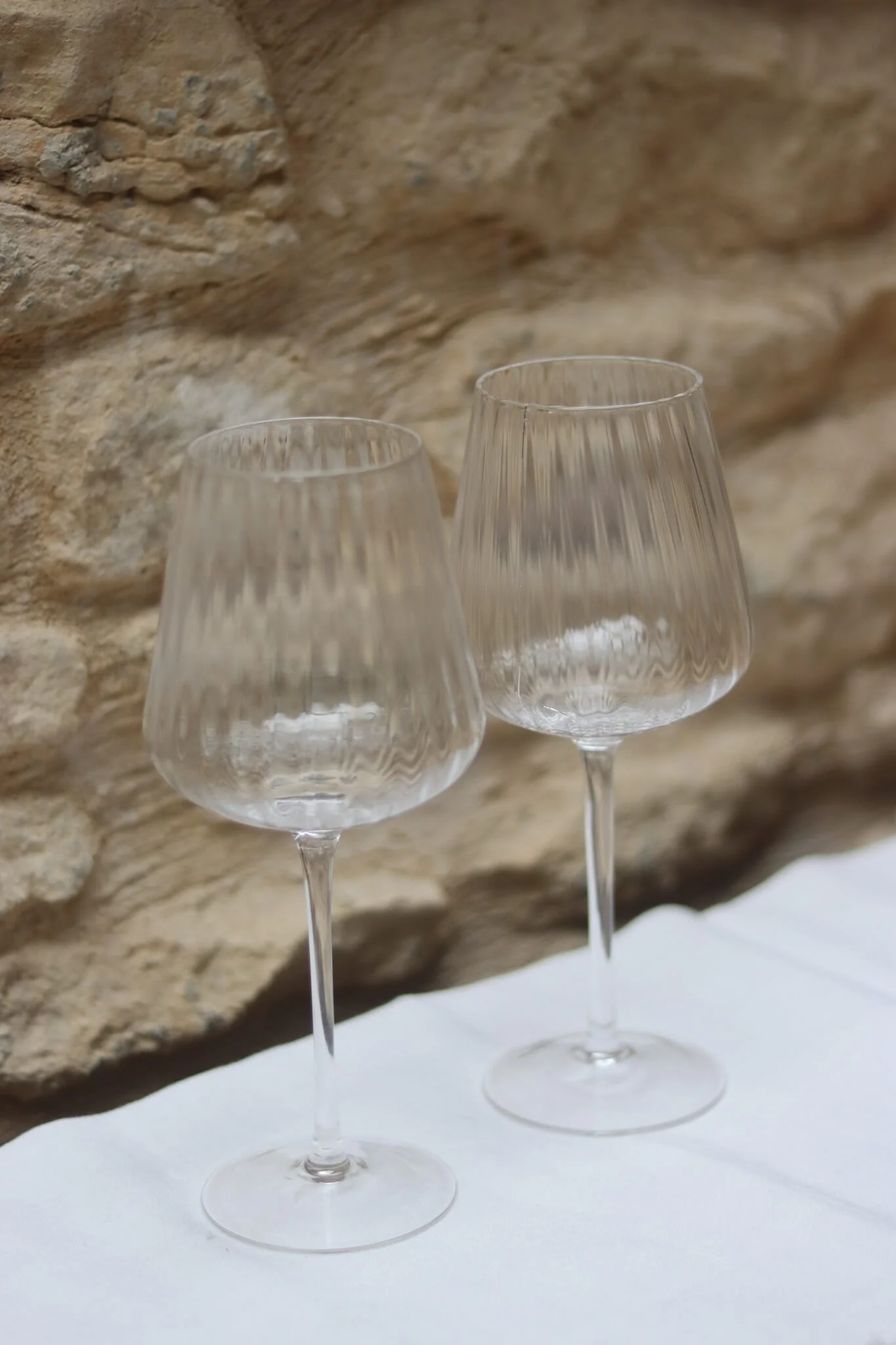 Set of 2 Wine Glasses - Ribbed - Image 3