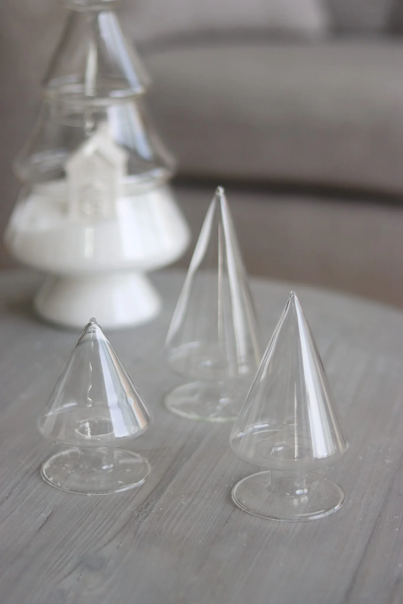 Set Of 3 Glass Christmas Trees - Image 3