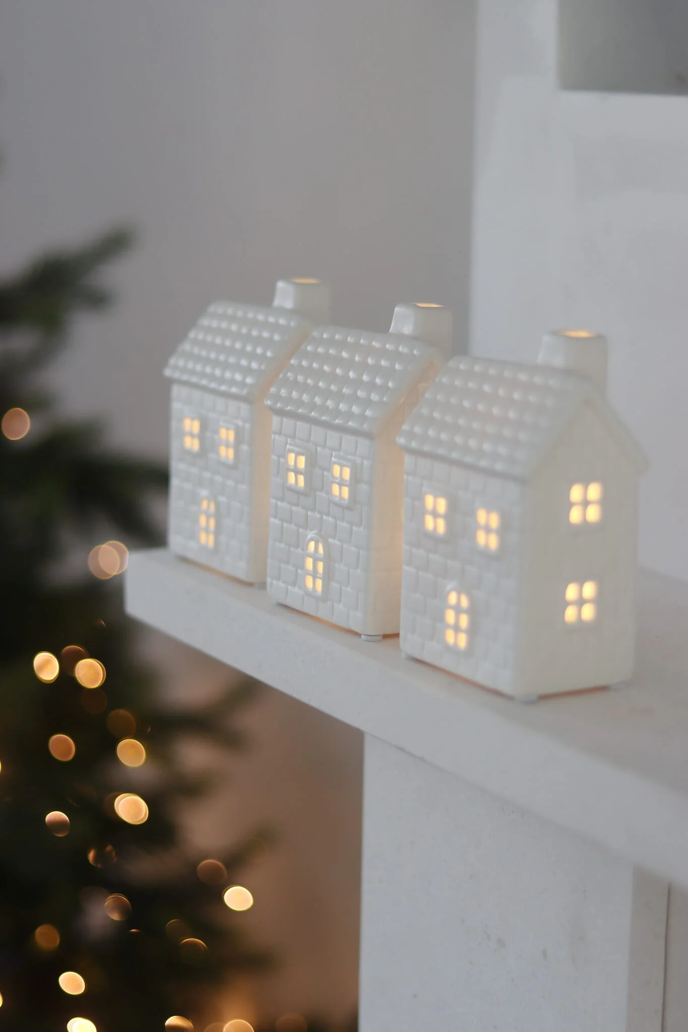 Set Of 3 Large Square Ceramic Houses - Image 4