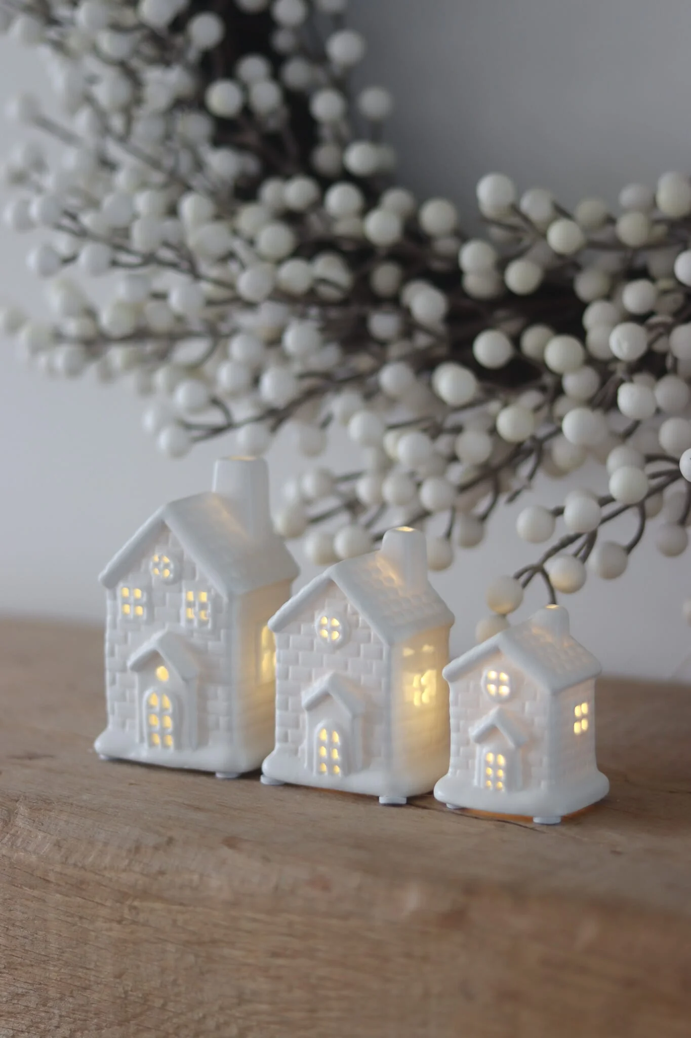 Set Of 3 Led Ceramic Houses - Large/Med/Small