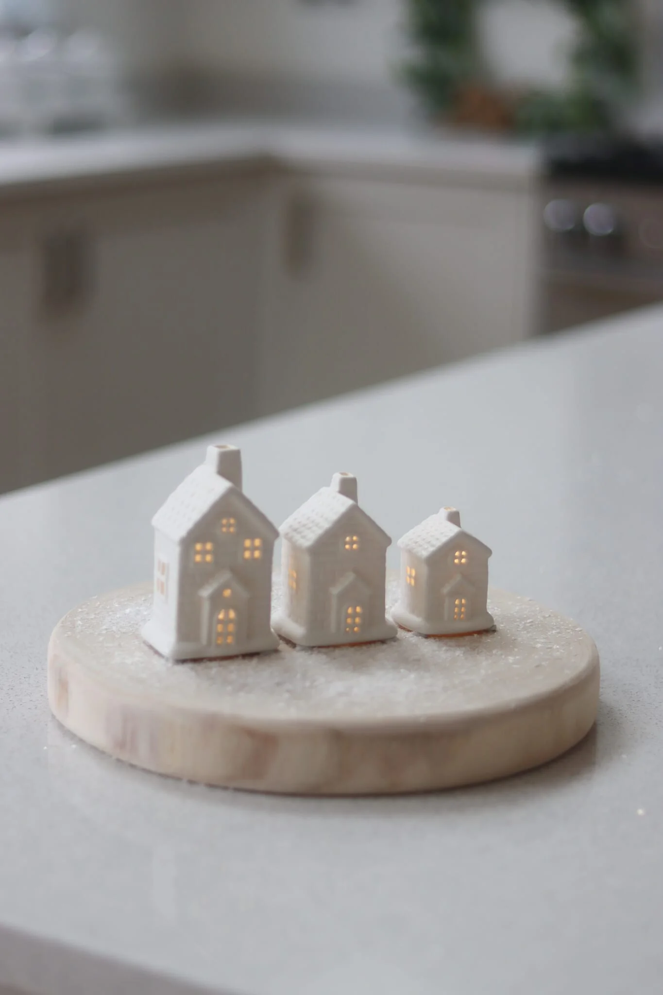 Set Of 3 Led Ceramic Houses - Large/Med/Small - Image 3