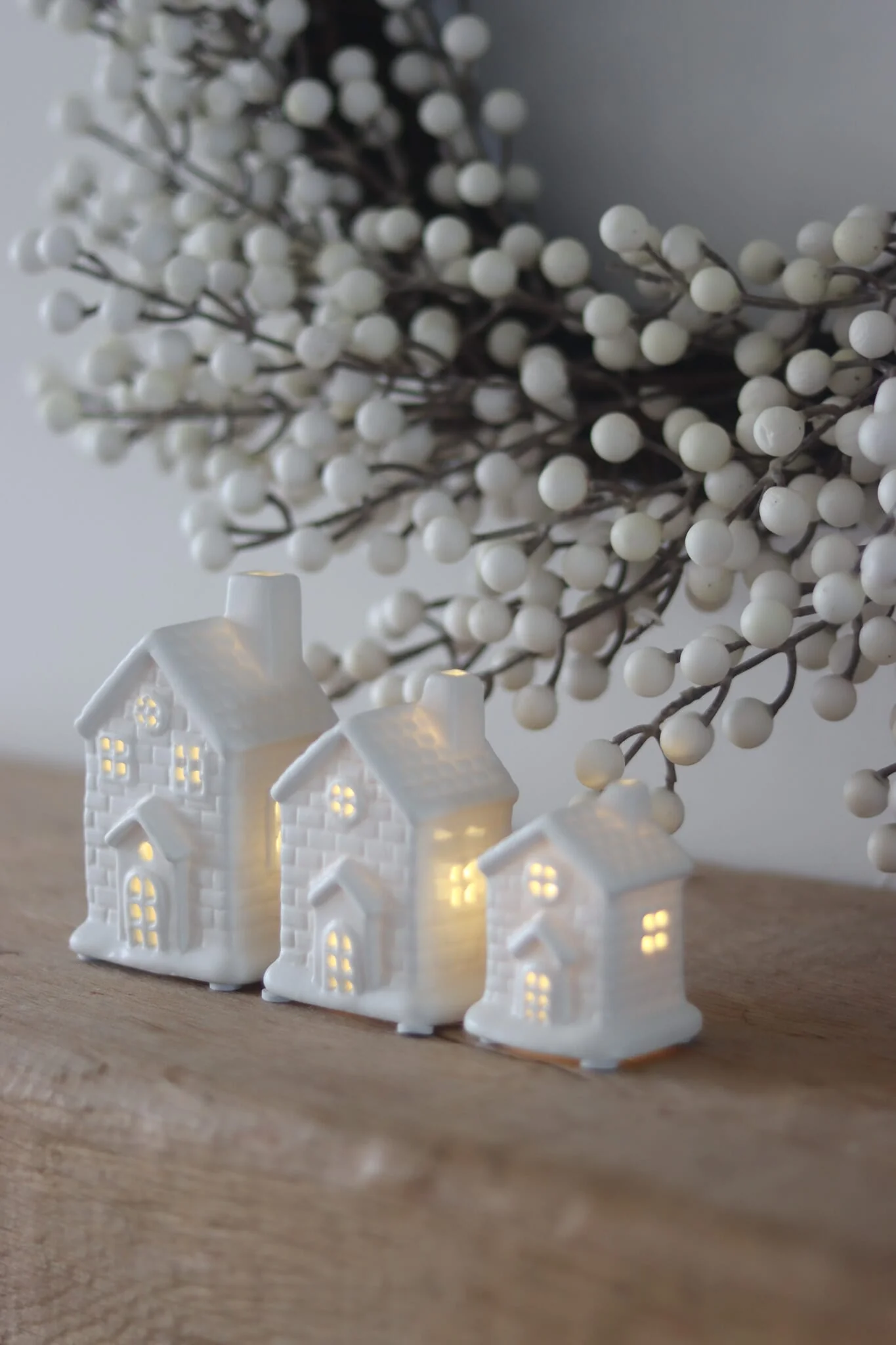 Set Of 3 Led Ceramic Houses - Large/Med/Small - Image 4